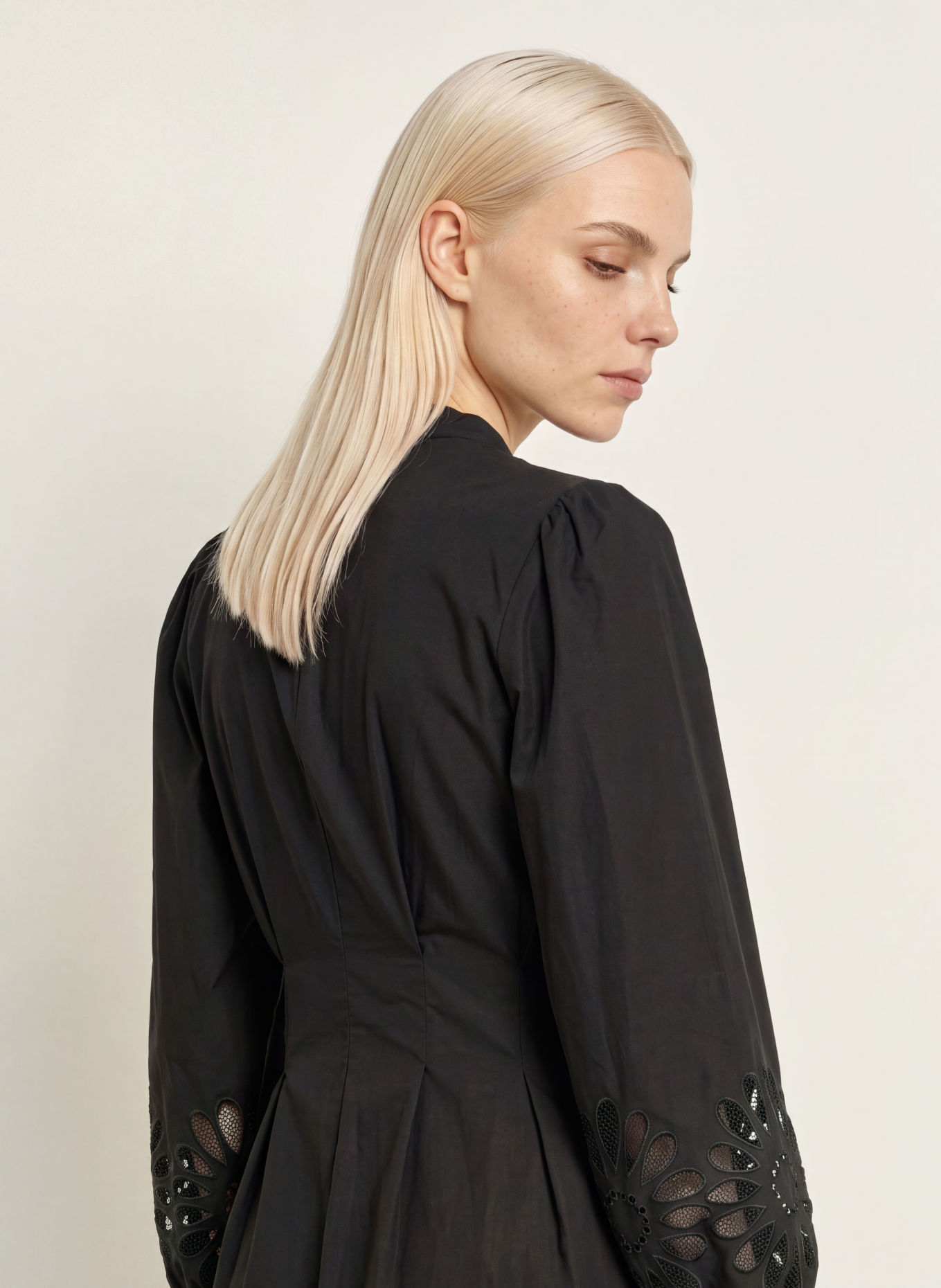 co'couture Robe MELISECC avec dentelle: NOIR