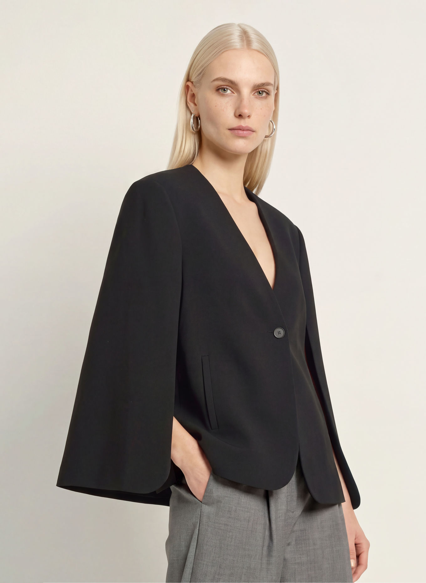co'couture Cape VOLACC: NOIR