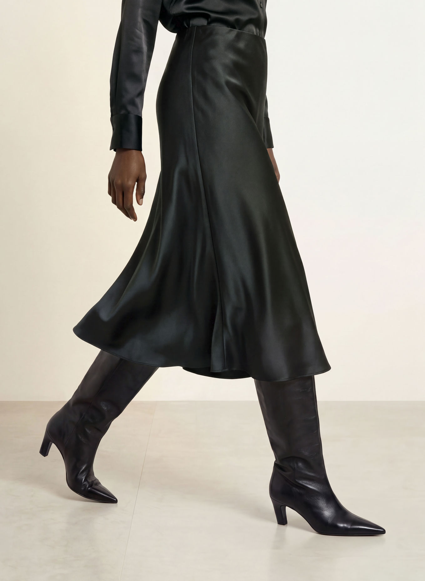HERZENS RUBY Satin Skirt: BLACK
