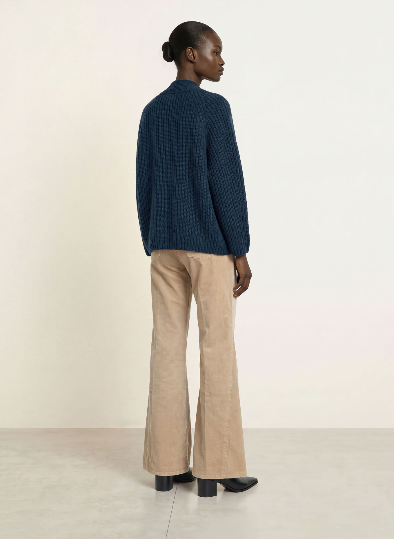 HERZENS Strickjacke MONA mit Cashmere: DUNKELBLAU