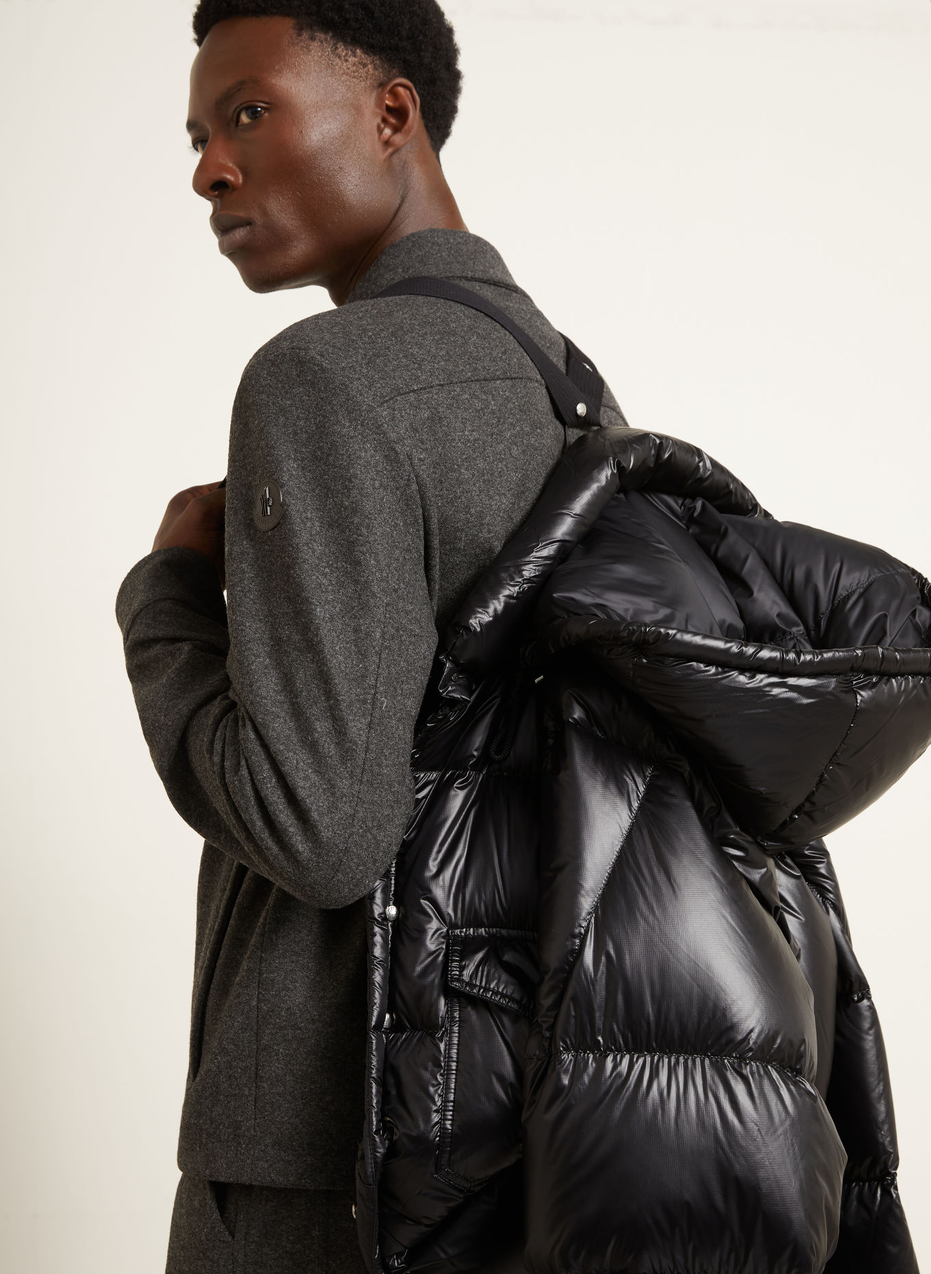 MONCLER Jachetă din puf KARAKORUM cu glugă detașabilă: NEGRU
