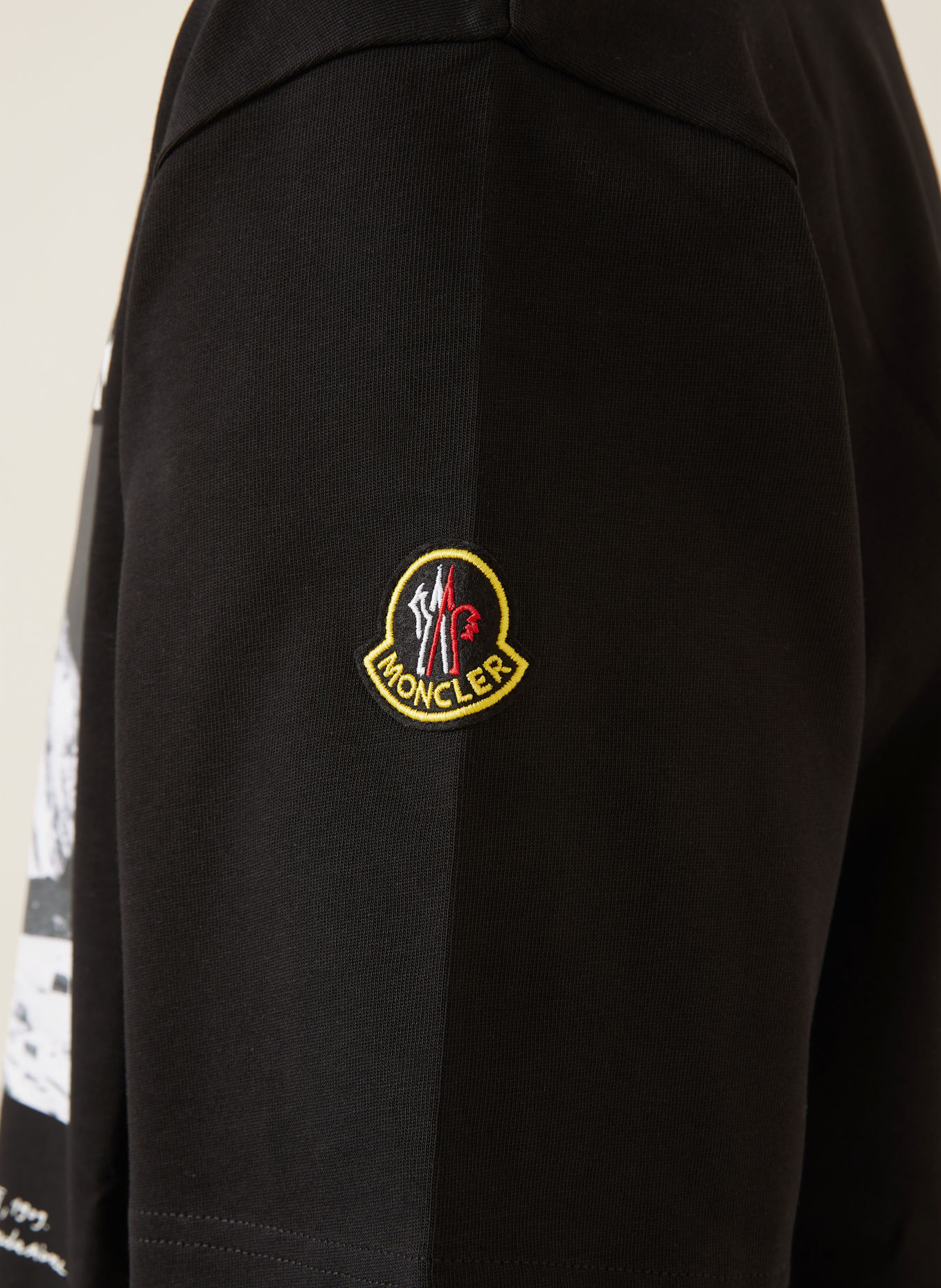 MONCLER T-Shirt: SCHWARZ / GRAU / WEISS