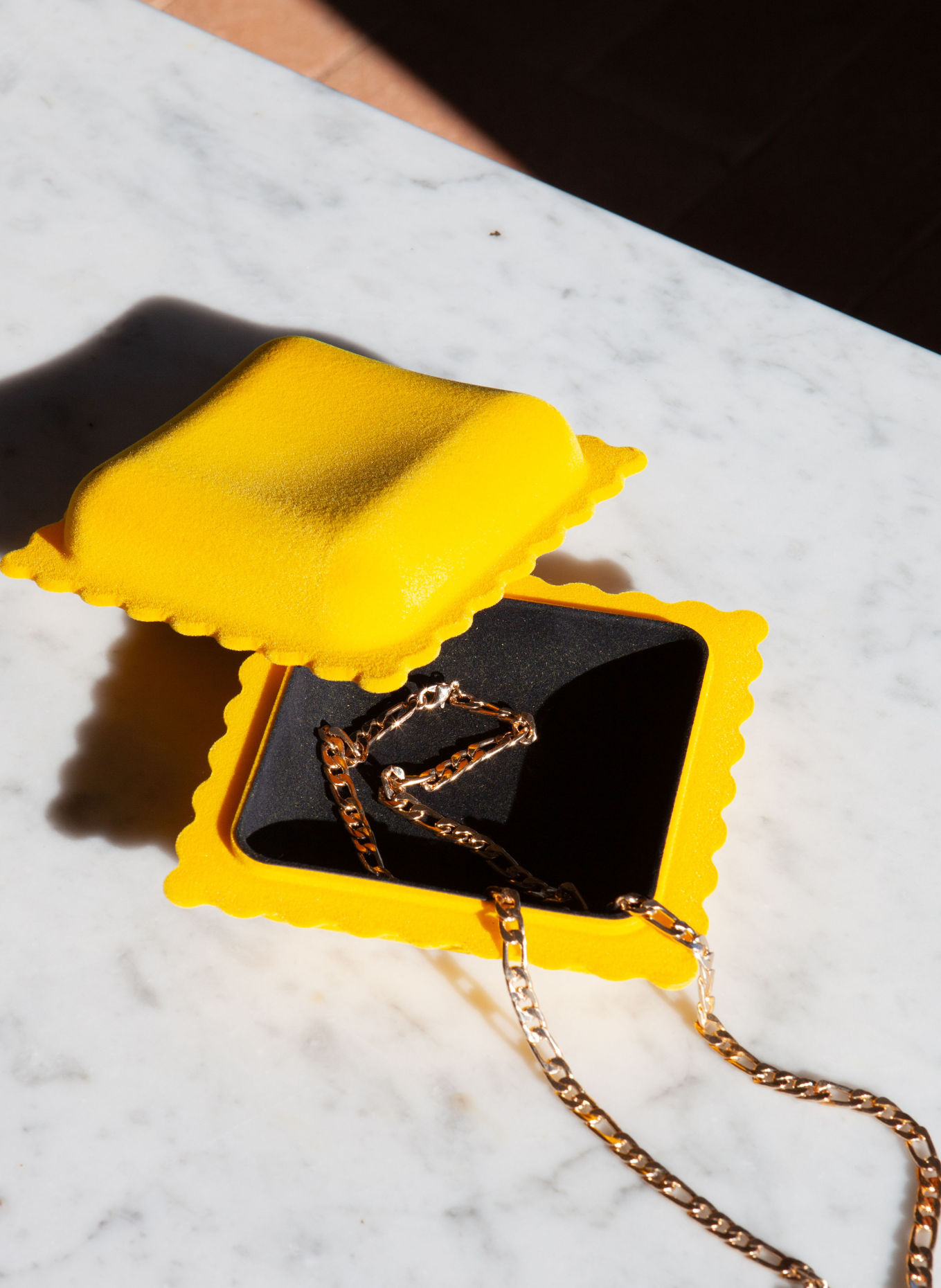 DOIY DOLCE VITA Storage box: YELLOW