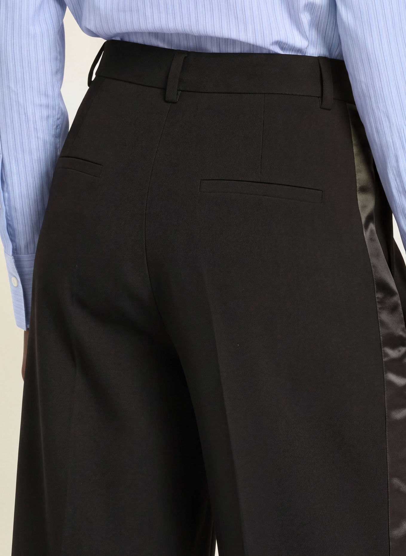 SEDUCTIVE Marlenehose SHILOW mit Galonstreifen: SCHWARZ