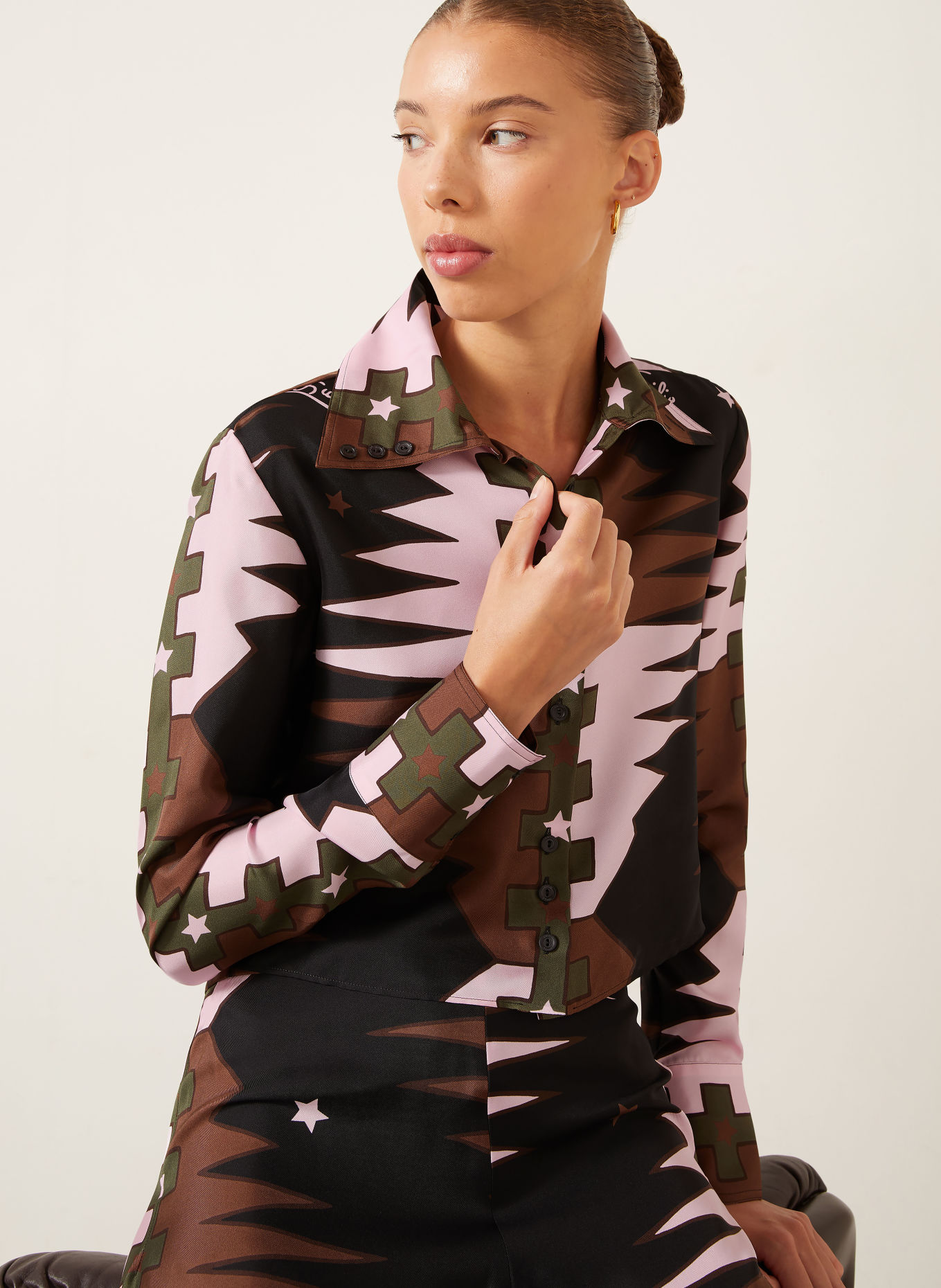 PUCCI Zijden overhemdblouse: ZWART / BRUIN / ROZE