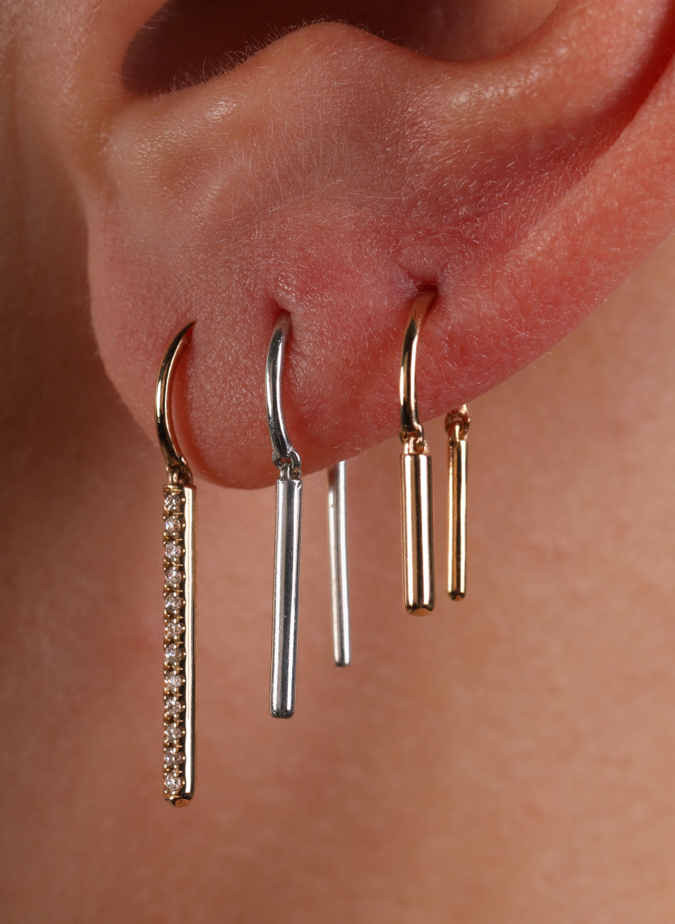 ariane ernst LET LOOSE EARRING NO. 1: GOLD
