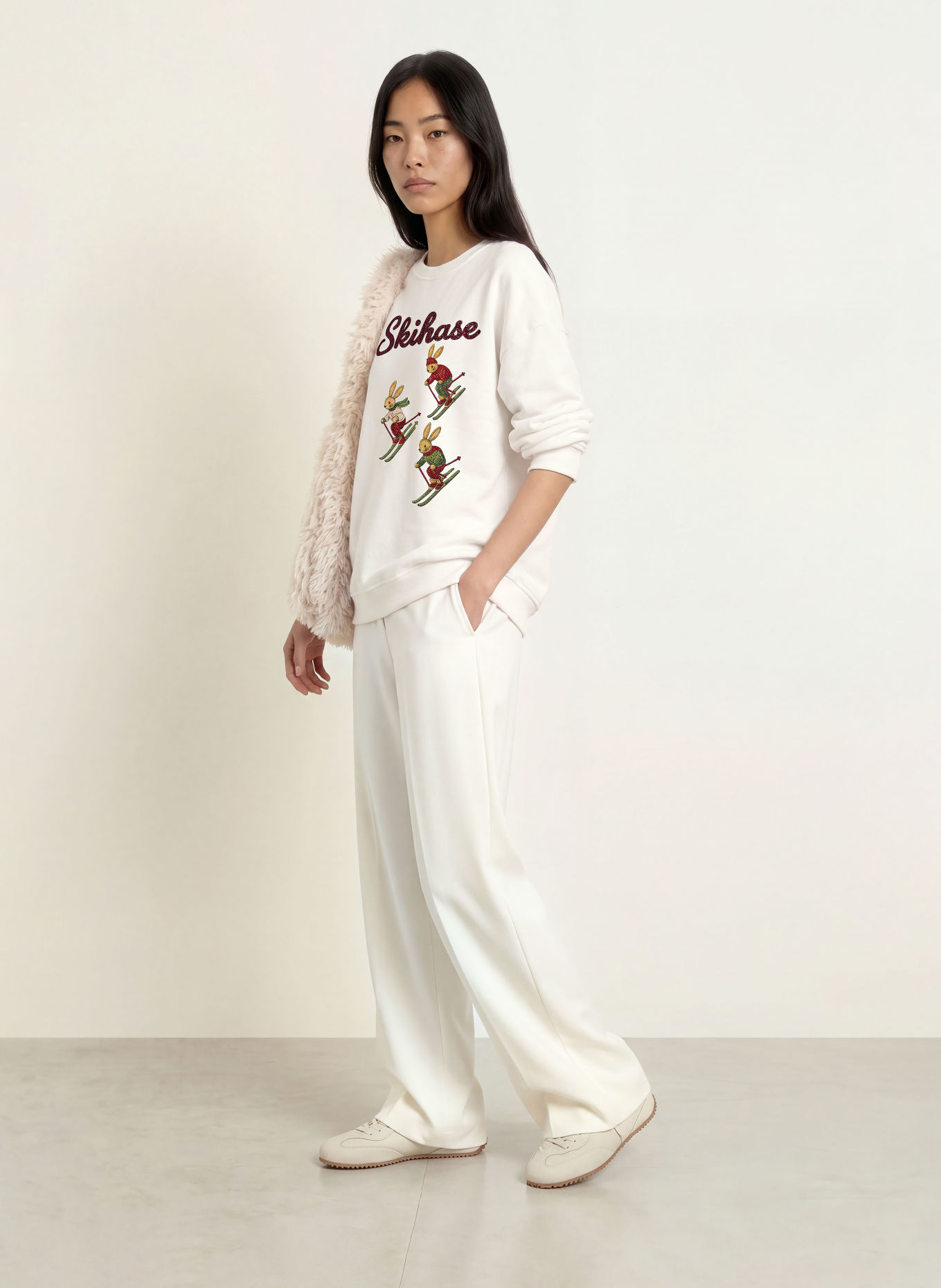 miss goodlife Sweatshirt mit Pailletten: ECRU / DUNKELROT / GRÜN