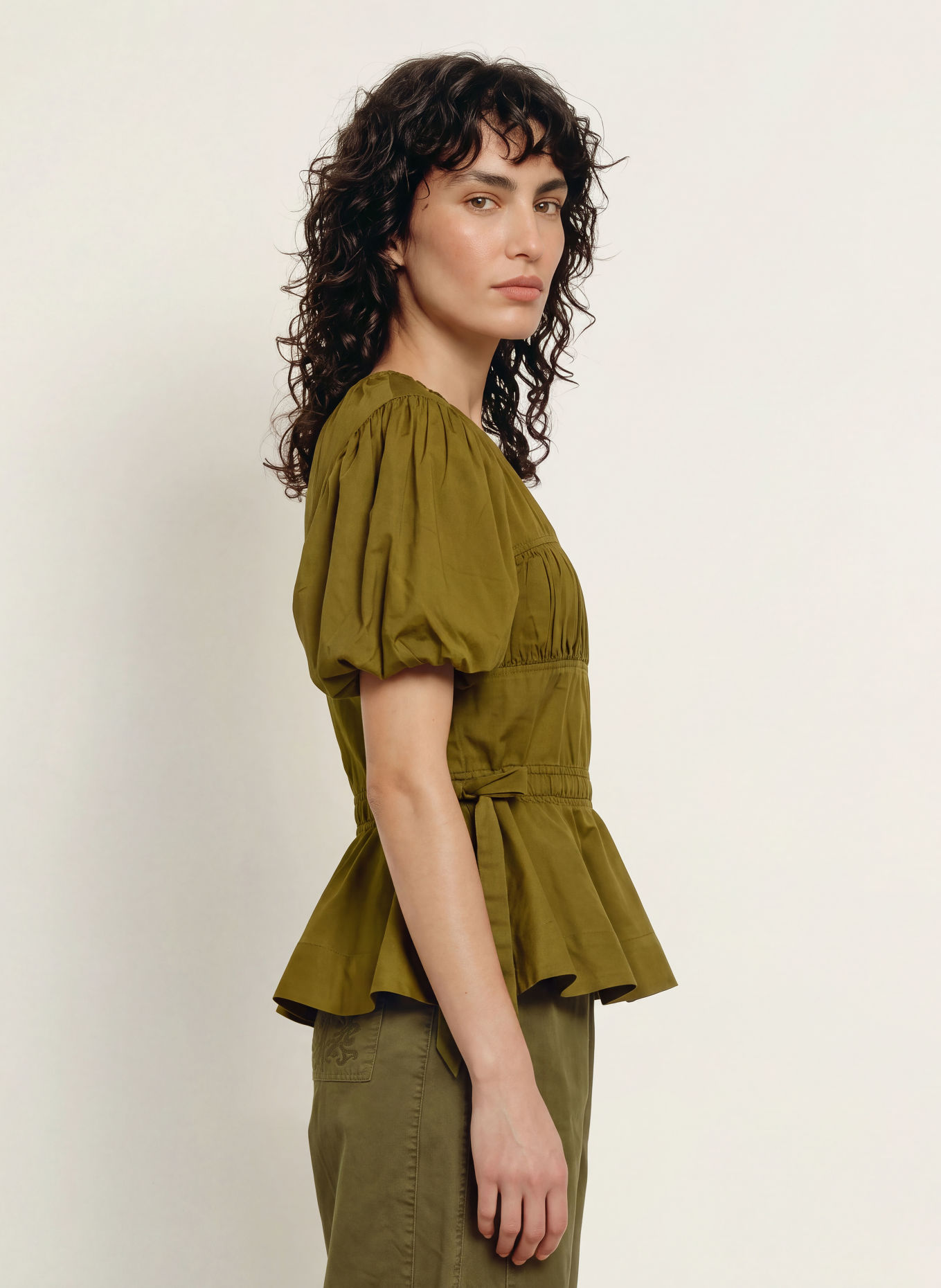 DAMSON MADDER. Blusenshirt HADLEY: OLIV