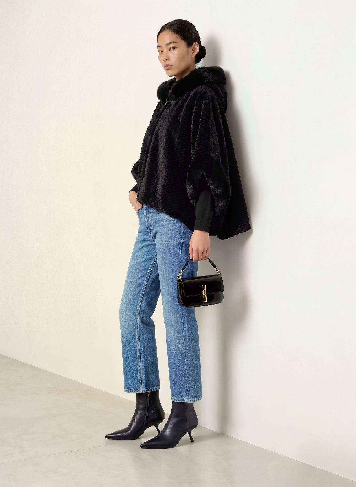 LIU JO Straight Jeans mit Schmucksteinen: 79260 Den.Blue fix.dk.wash