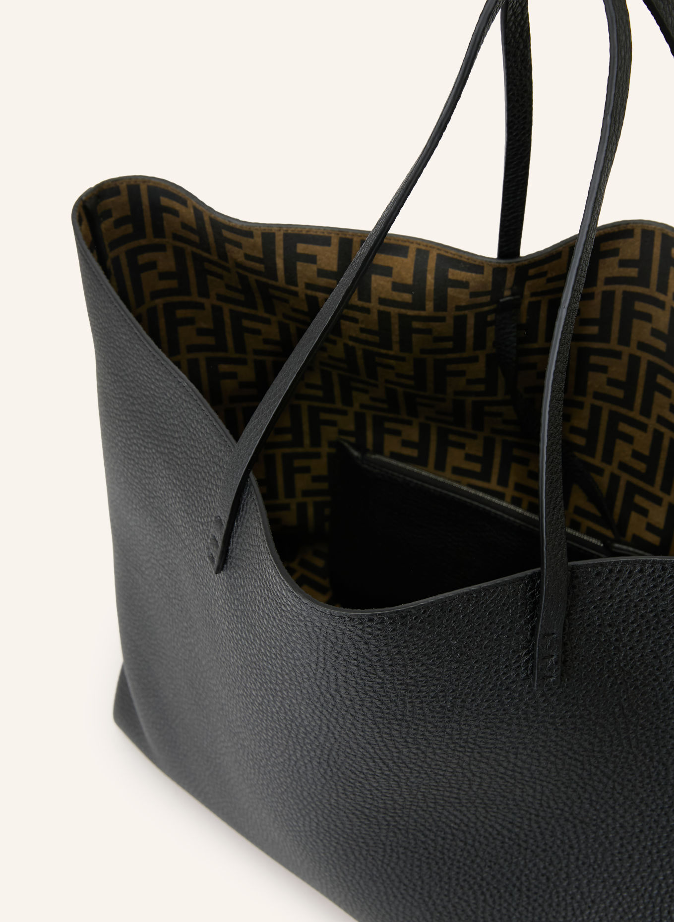 FENDI Shoppers ROLL LARGE met Pouch: ZWART / ZILVER