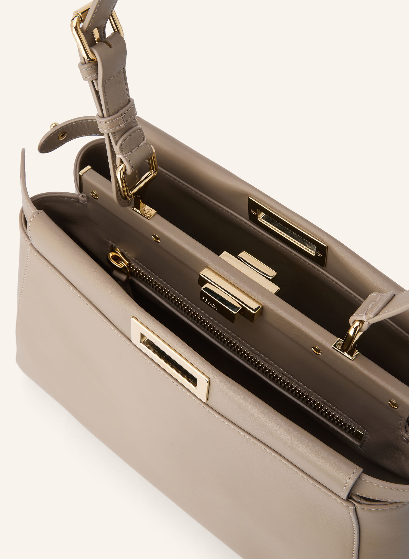FENDI Handväska MY PEEKABOO MEDIUM: GRÅ
