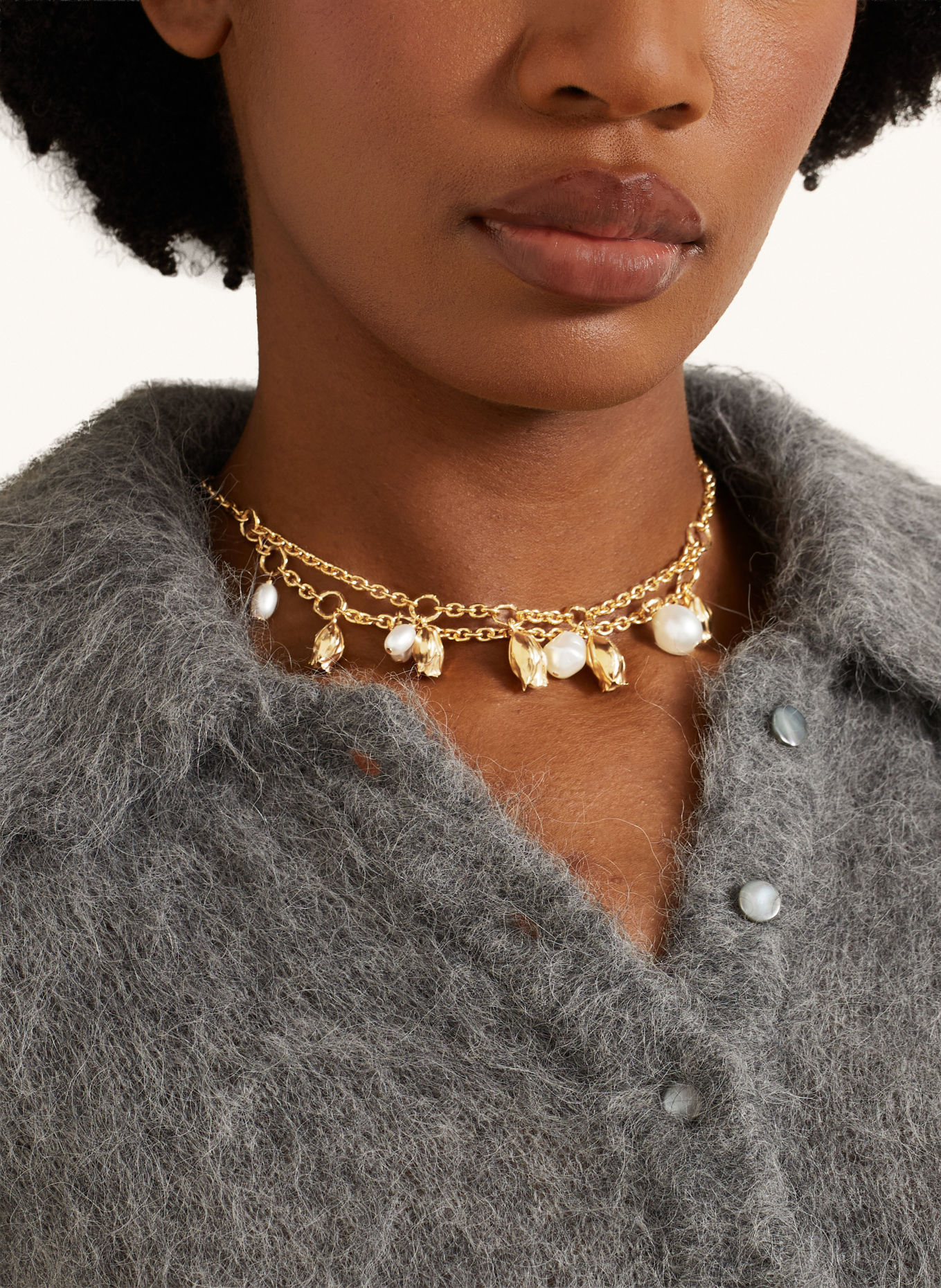 Chloé TULIP Necklace: GOLD / CREAM