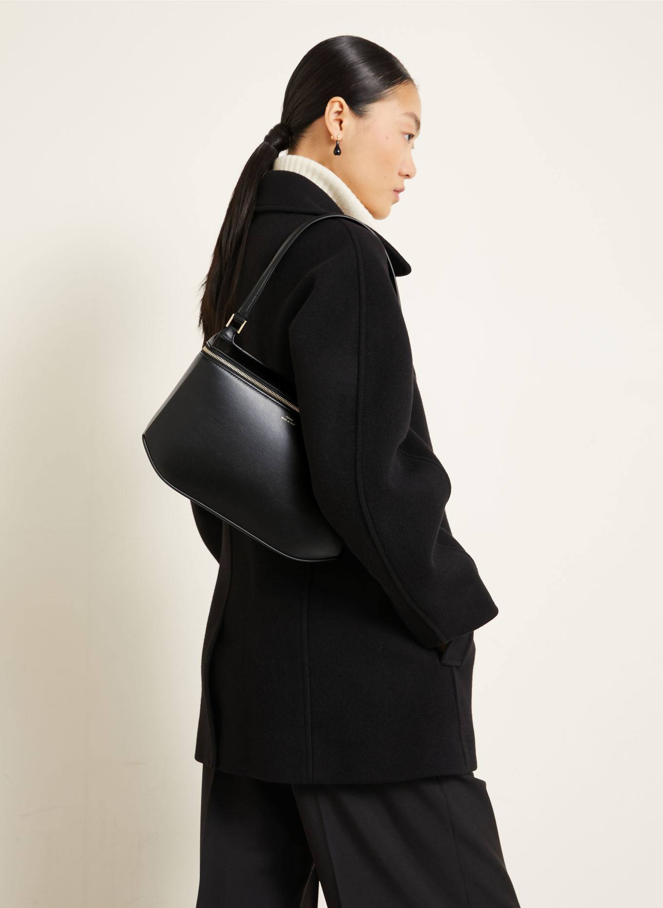 TOTEME Crossbody bag: BLACK / GOLD