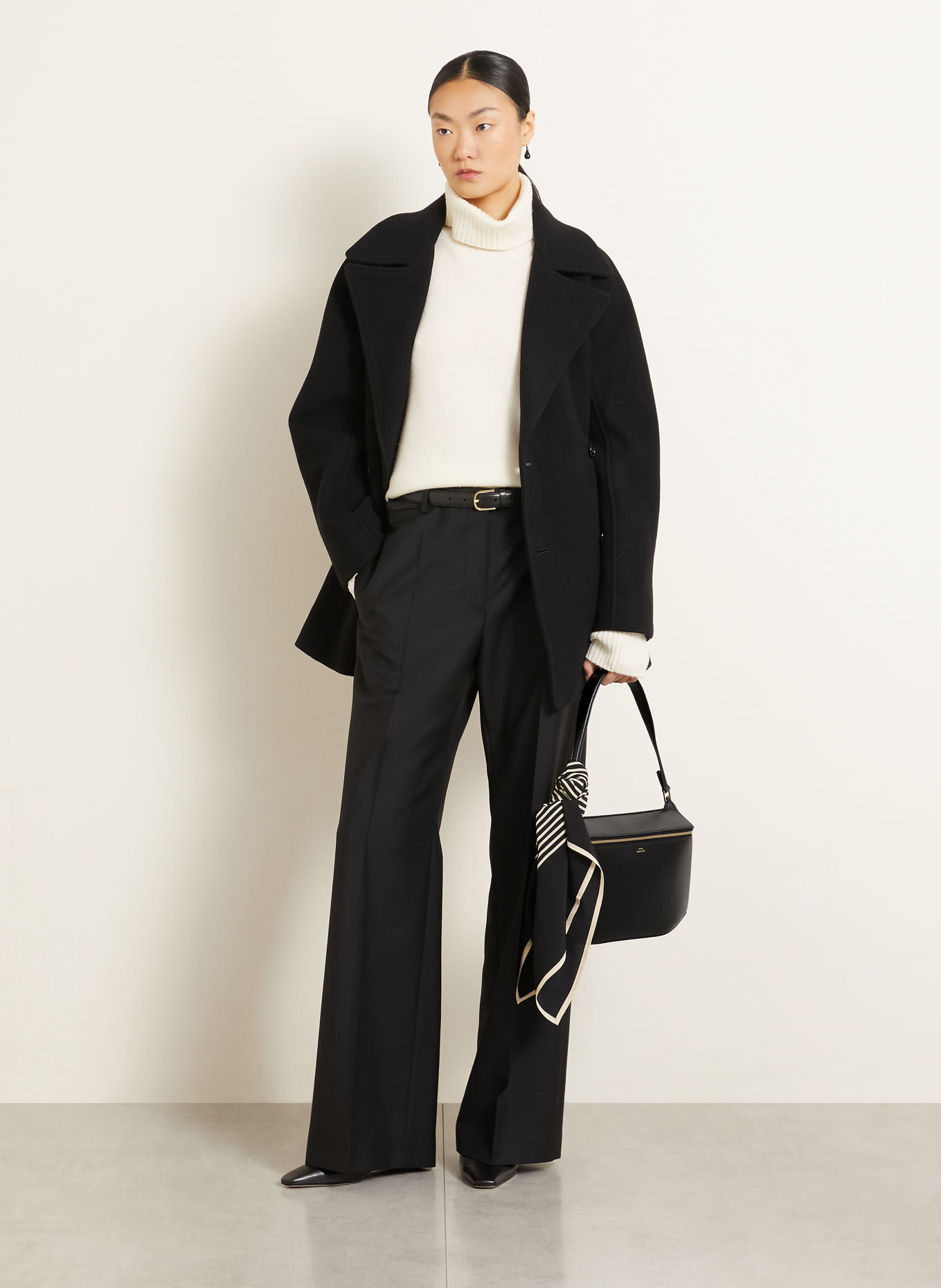 TOTEME Crossbody bag: BLACK / GOLD