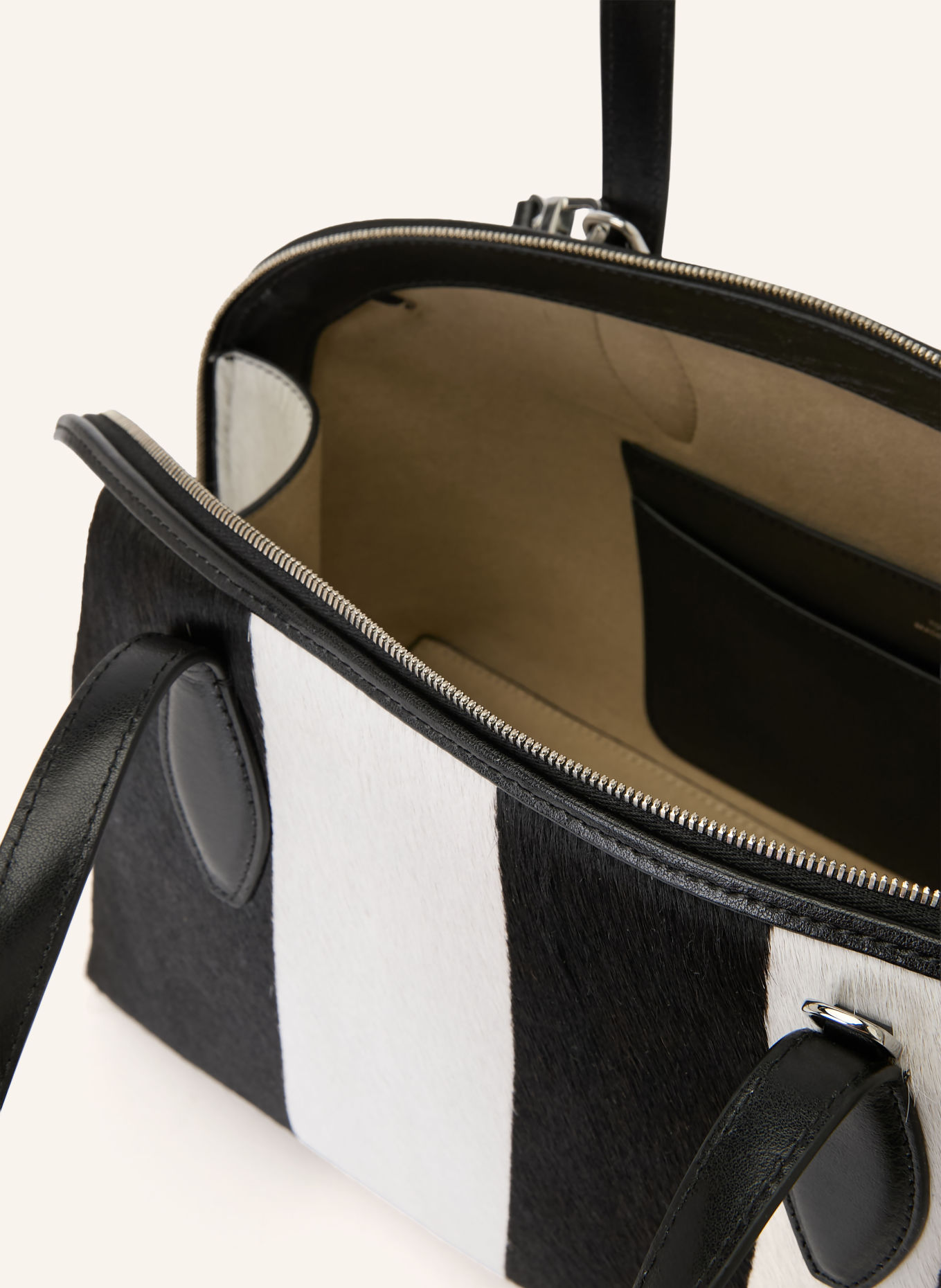TOTEME MEDIUM Handbag: BLACK / WHITE