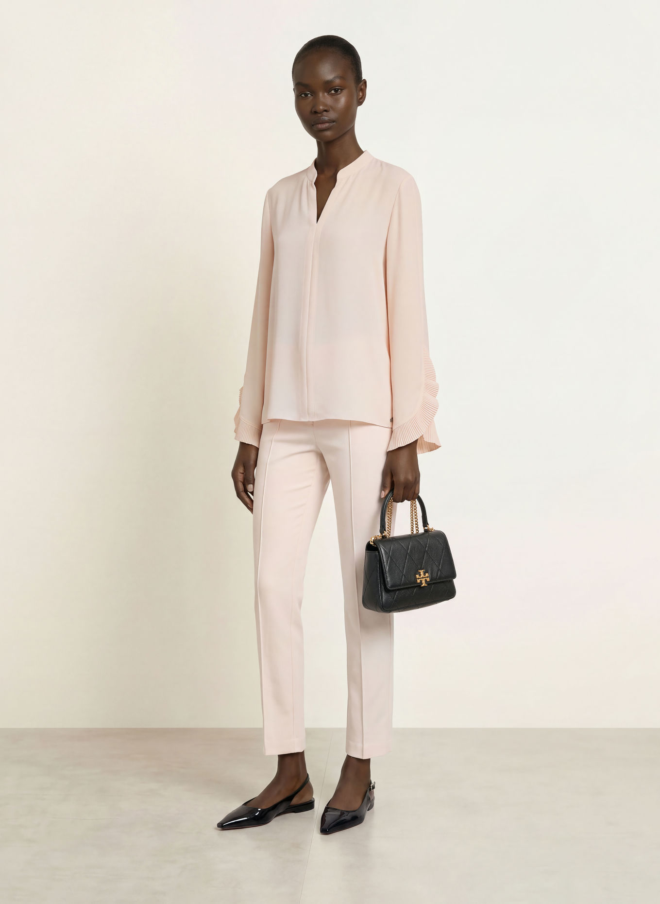 MARC CAIN Satinbluse: 153 Magnolia