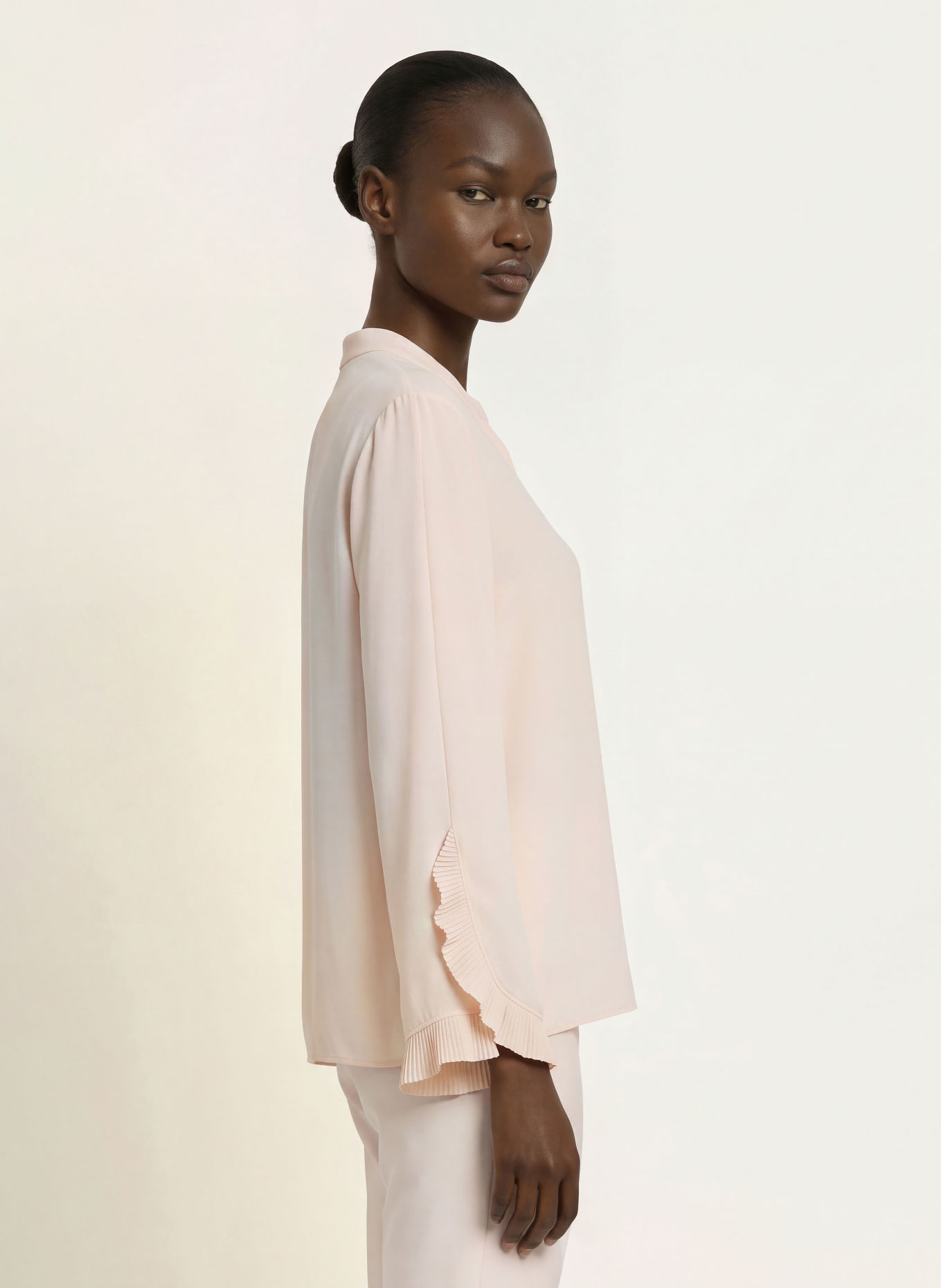 MARC CAIN Satinbluse: 153 Magnolia