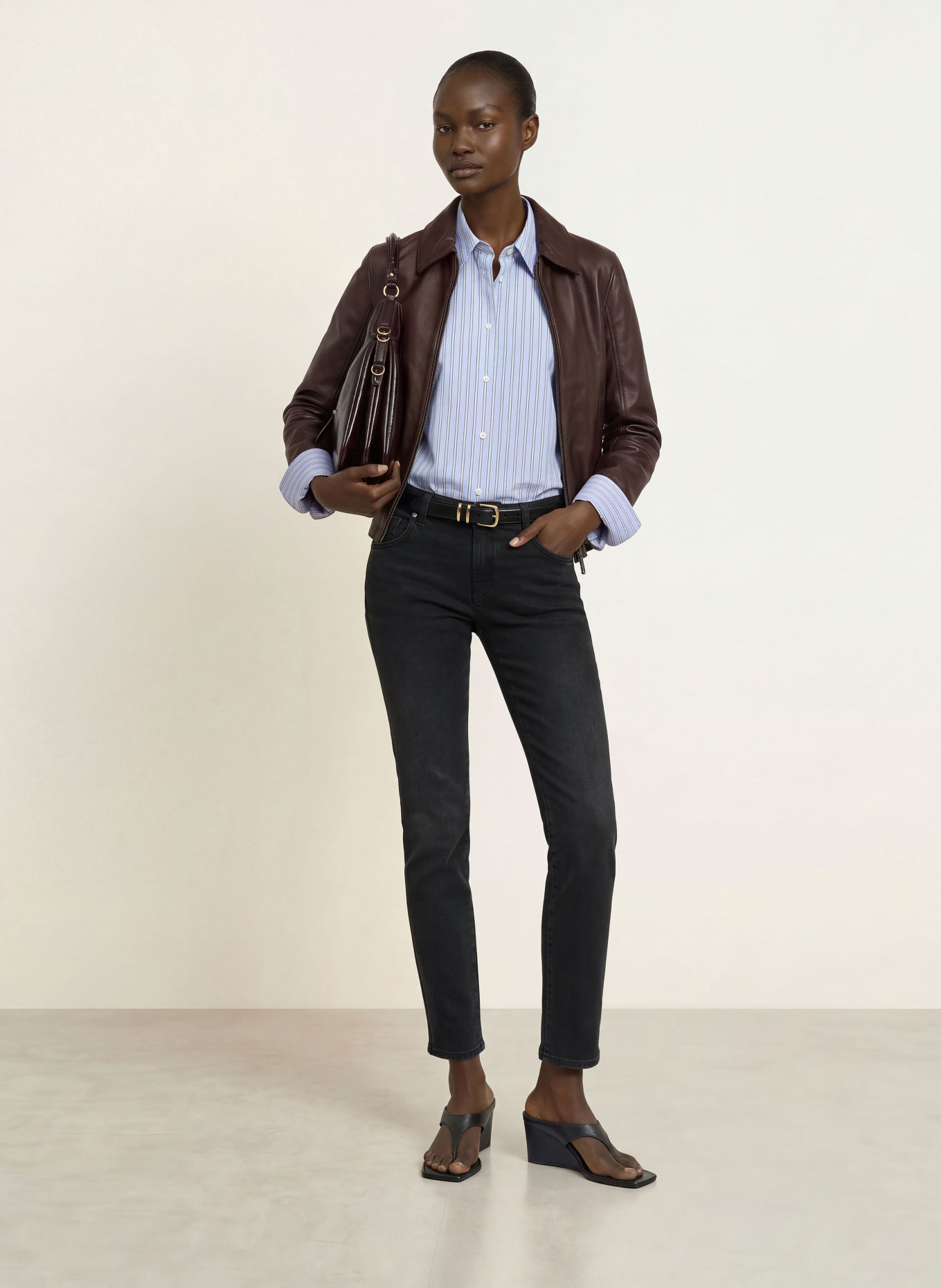 7 for all mankind Straight Jeans LOW CIGARETTE: 43V AFTERDARK