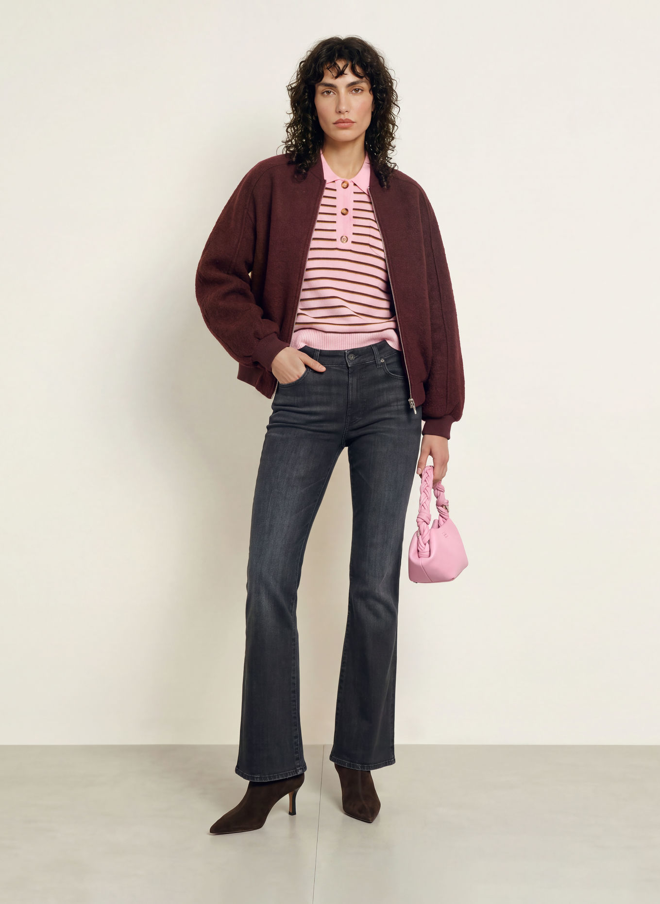 7 for all mankind Bootcut jeans THE LEGGY BOOTCUT: 45O BLACKOUT
