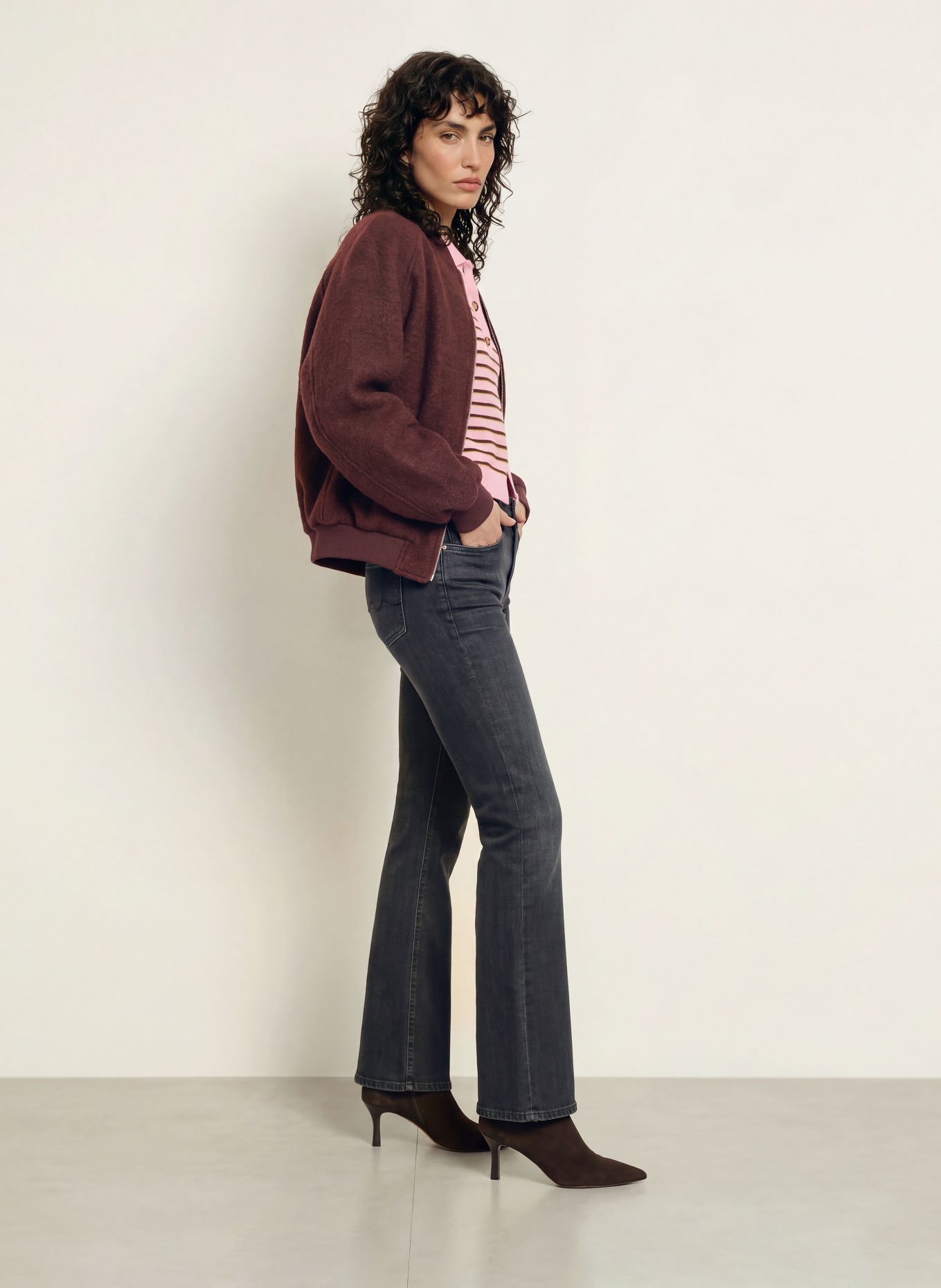 7 for all mankind Bootcut jeans THE LEGGY BOOTCUT: 45O BLACKOUT