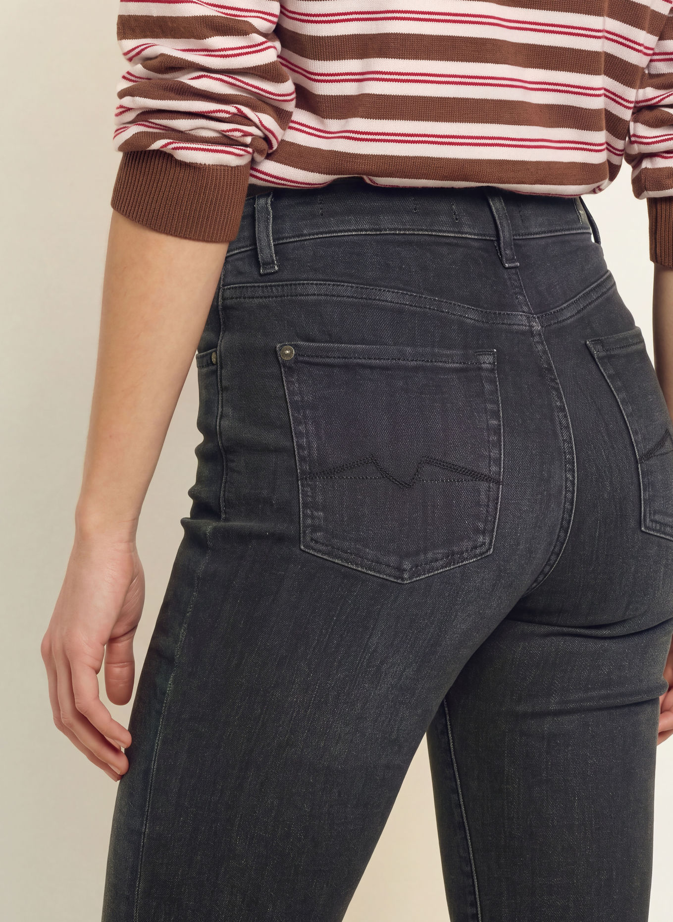7 for all mankind Bootcut jeans CROPPED BOOT: 45O BLACKOUT