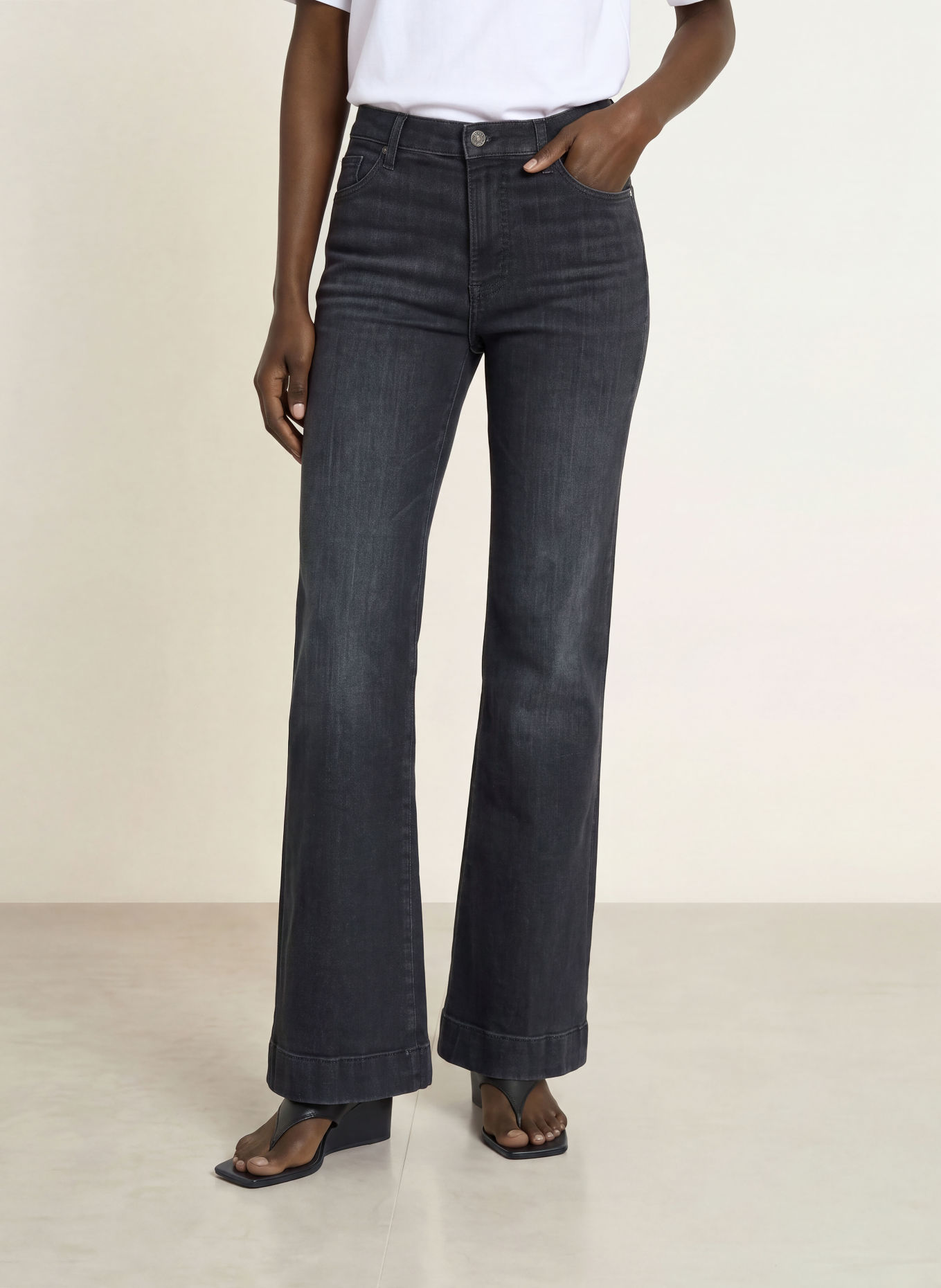 7 for all mankind Bootcut jeans MODERN DOJO: 45O BLACKOUT