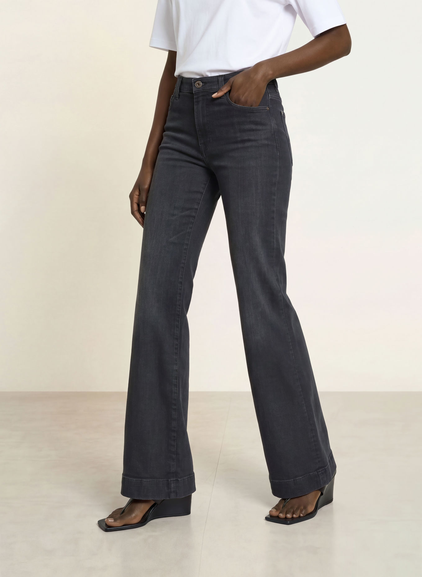 7 for all mankind Bootcut jeans MODERN DOJO: 45O BLACKOUT