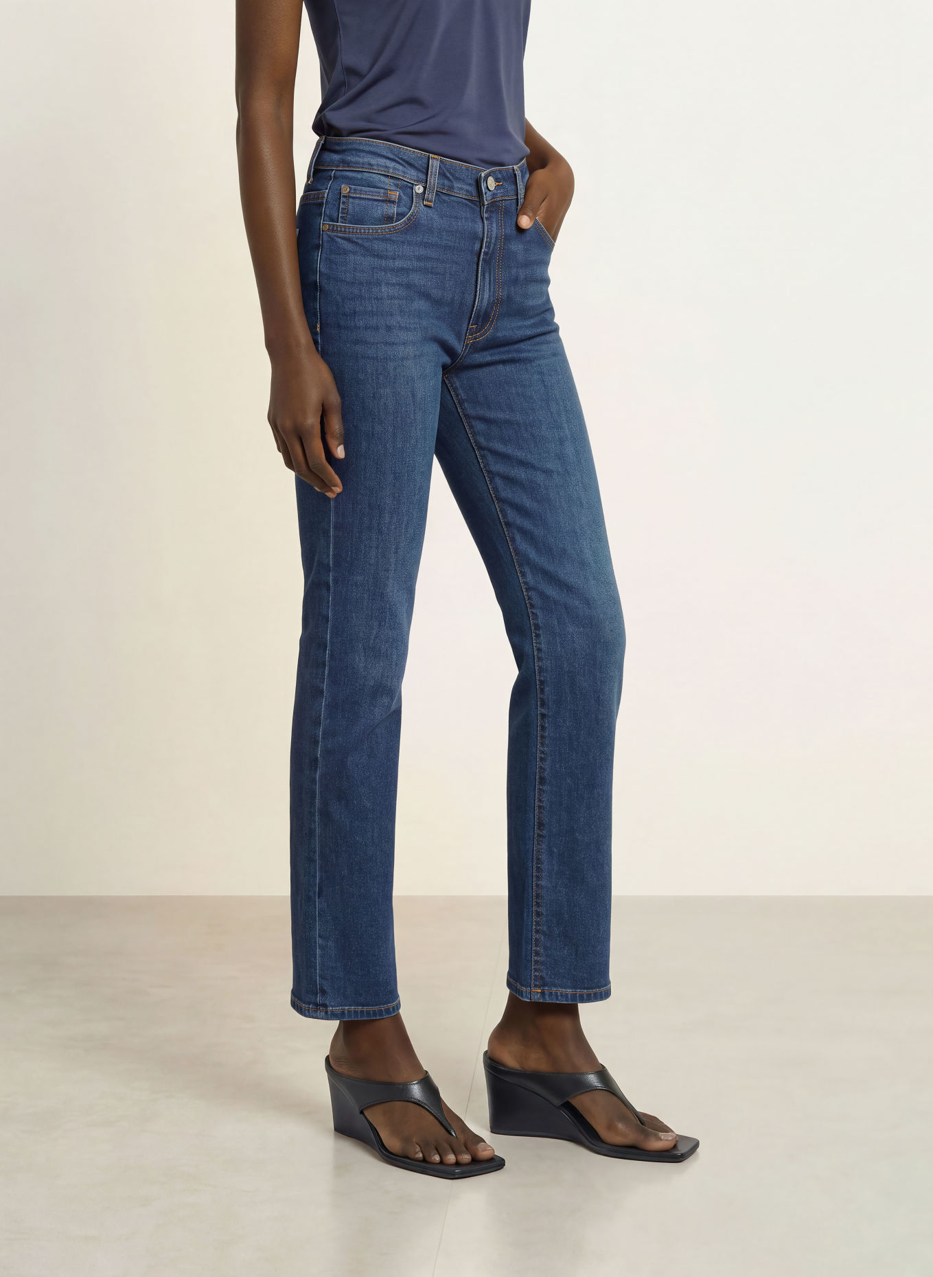 7 for all mankind Straight jeans HIGH RISE STRAIGHT: 43W DEEPFLOW