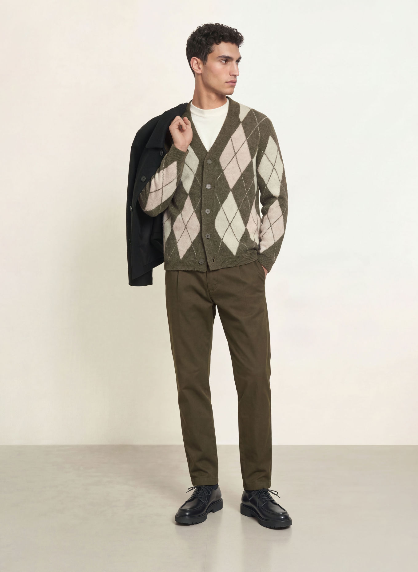 Marc O'Polo OSBY PLEATS Tapered Fit Chinos: BEIGE