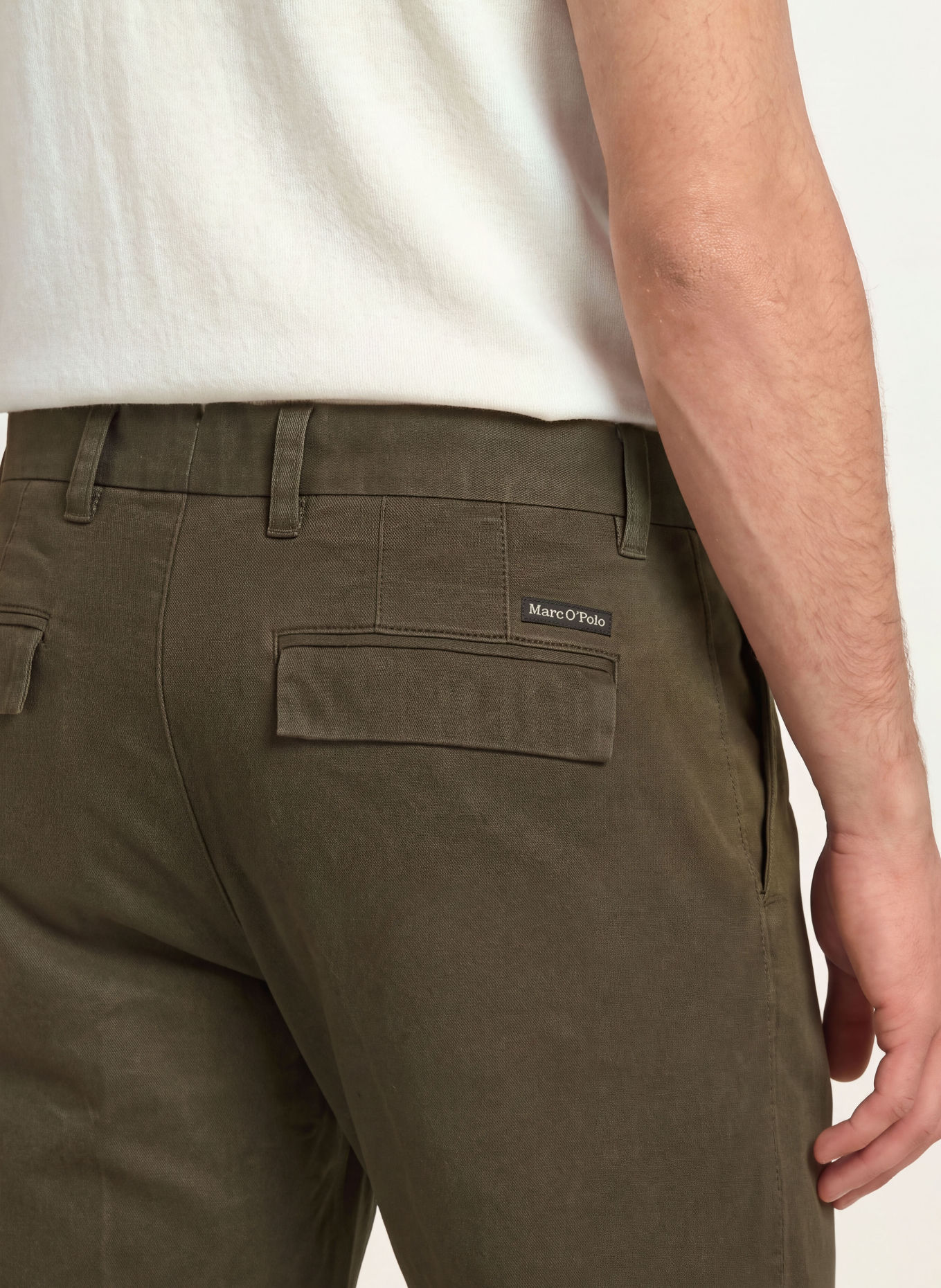 Marc O'Polo OSBY PLEATS Tapered Fit Chinos: BEIGE