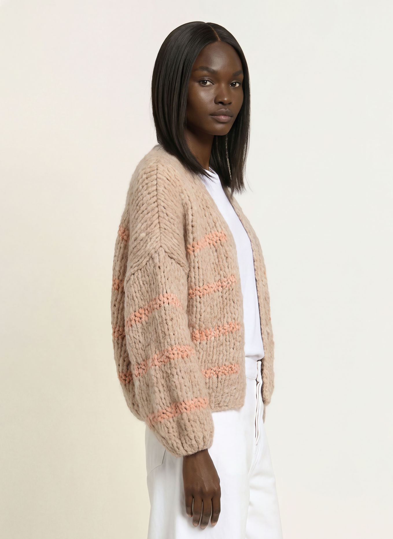 MAIAMI Gilet ouvert en maille avec de l'alpaga: BEIGE / ROSÉ