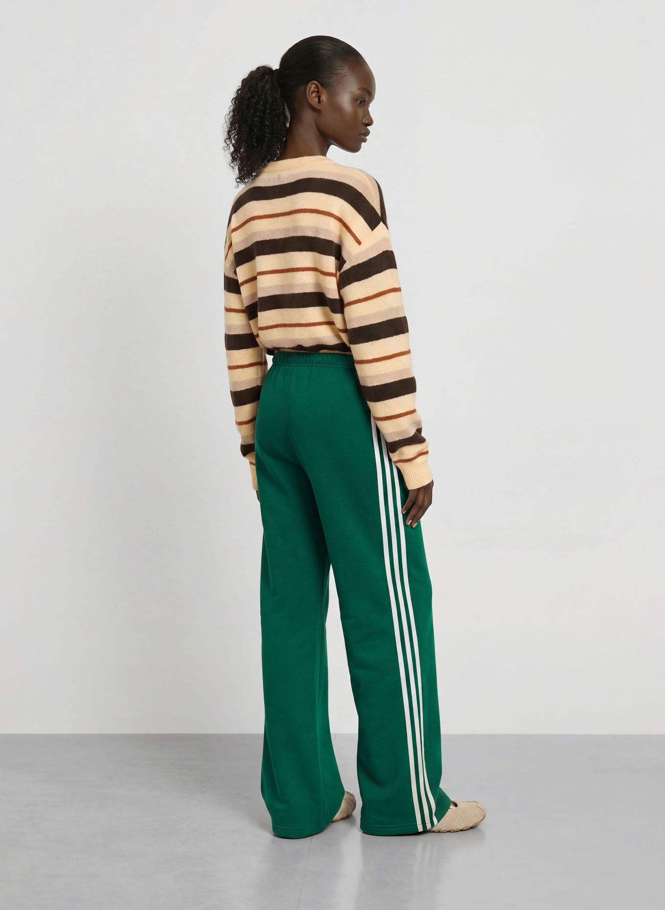 adidas Originals 3STRIPES FLEECE Sweatpants: GREEN / WHITE