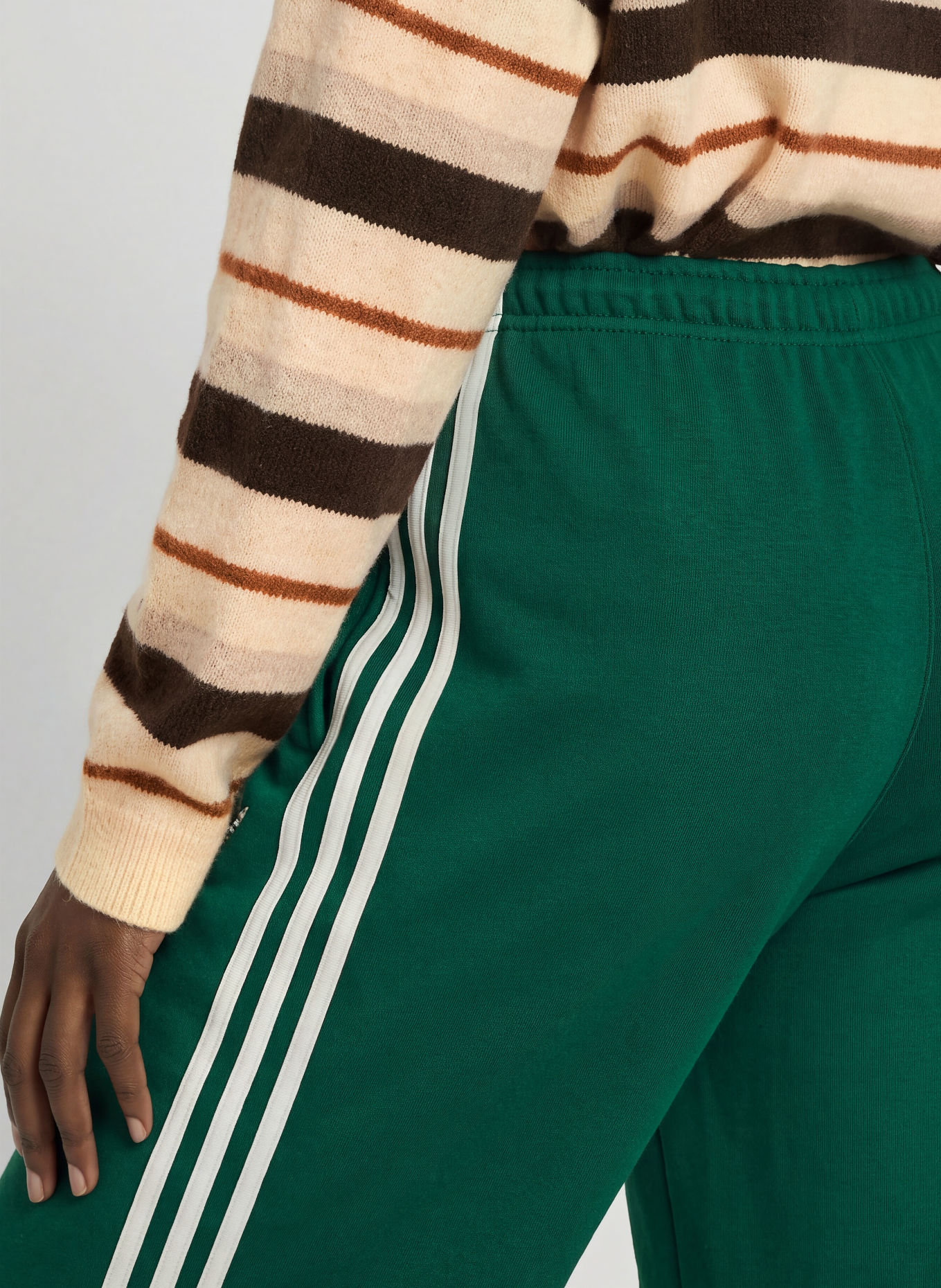adidas Originals 3STRIPES FLEECE Sweatpants: GREEN / WHITE