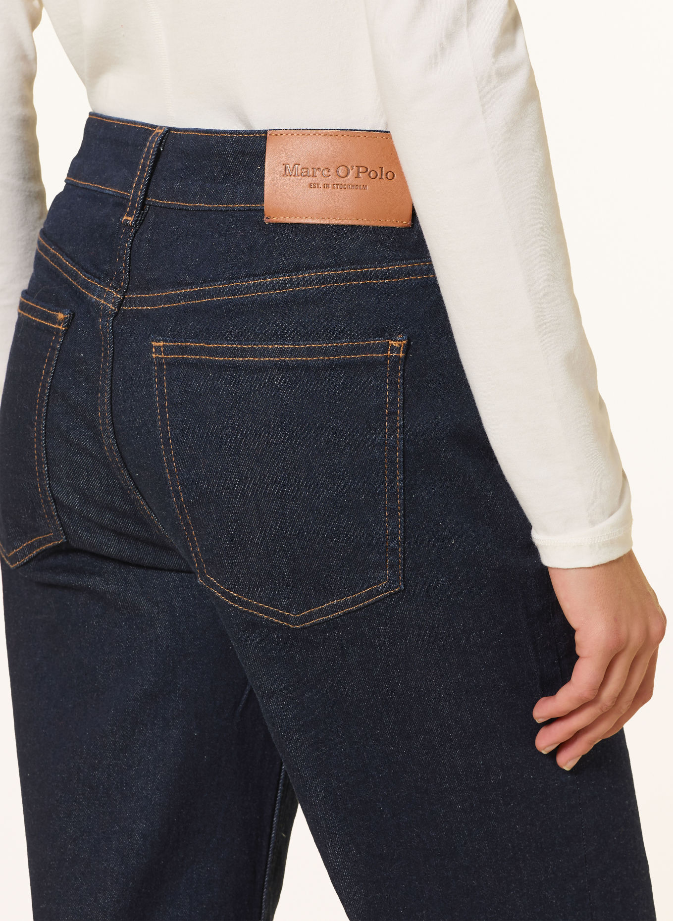 Marc O'Polo Flared Jeans FJONA: 4306 Dark Rinsed Wash
