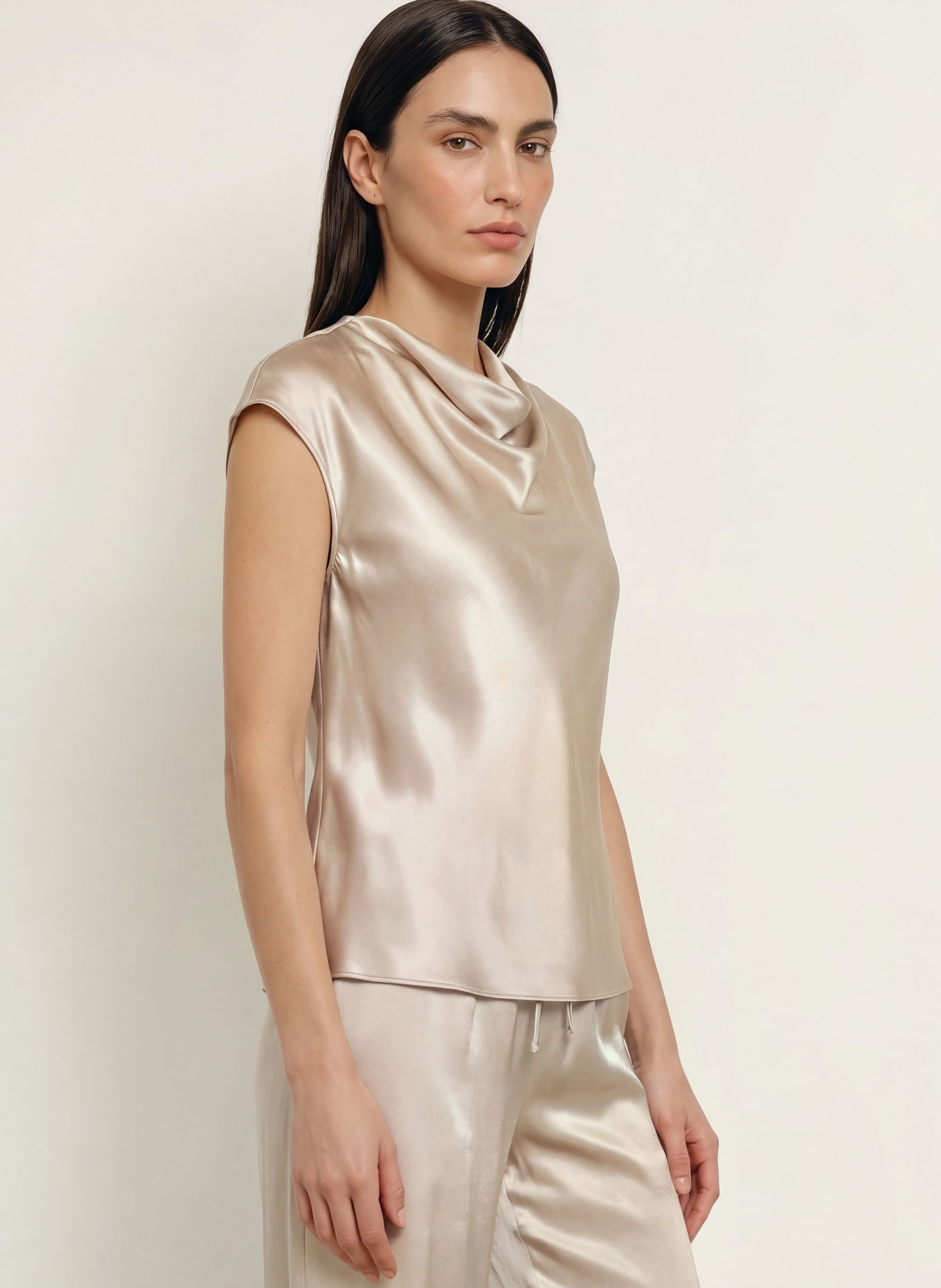 Rails Blusenshirt LORETTA aus Satin: BEIGE