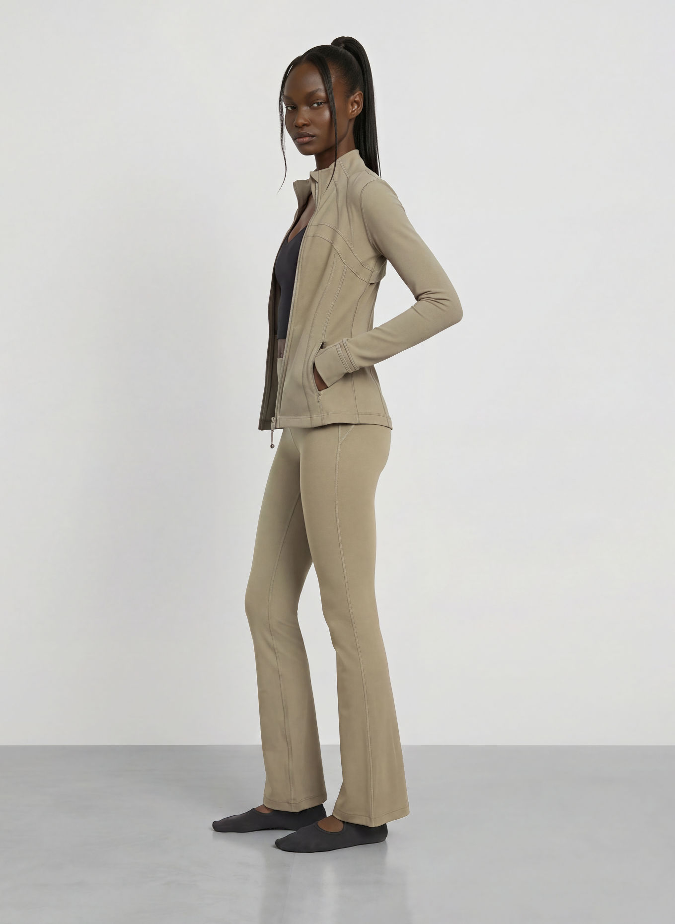 lululemon Tights GROOVE NO LINE: KHAKI