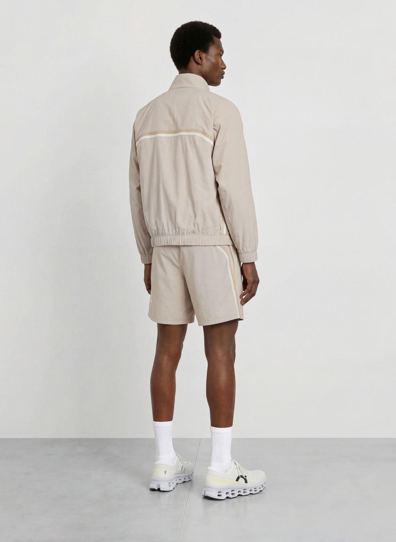 lululemon PACE BREAKER Running Shorts: BEIGE / CREAM