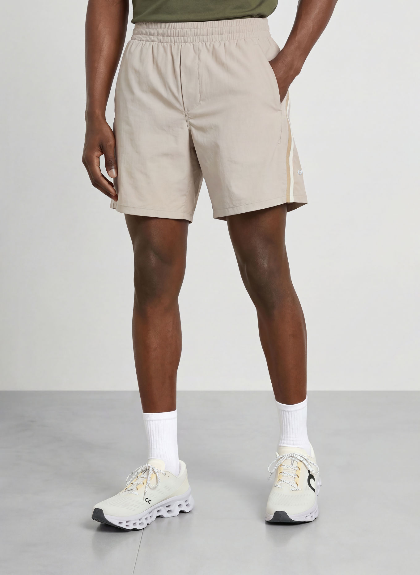 lululemon PACE BREAKER Running Shorts: BEIGE / CREAM