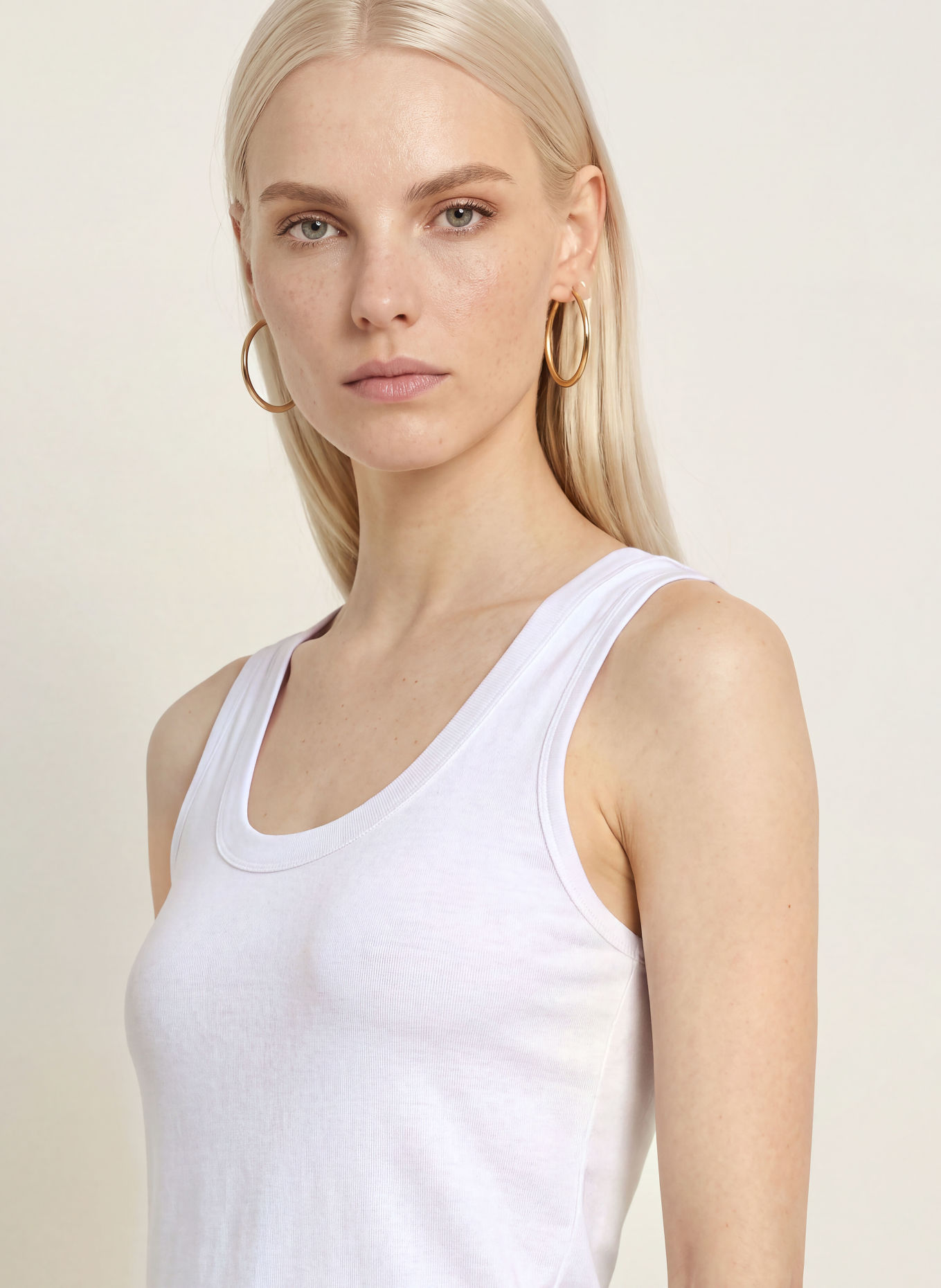 darling harbour LOLLO Top: WHITE
