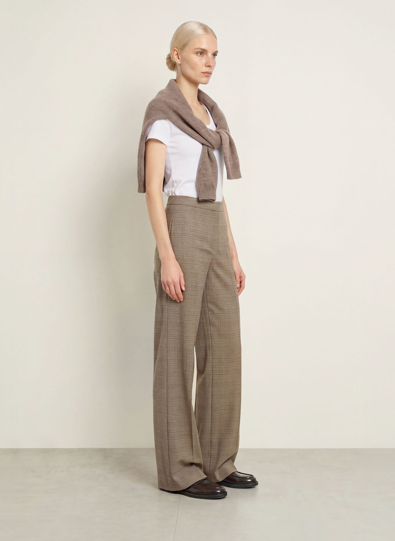 darling harbour T-shirt: WHITE
