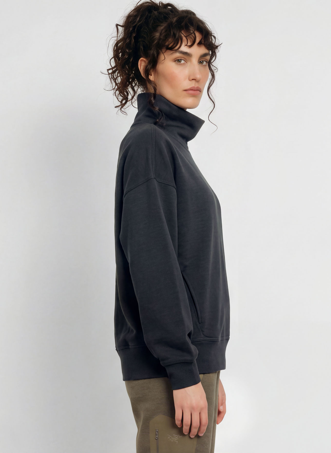 super.natural ROLLING Fleece sweatshirt with Merino Wool: BLACK