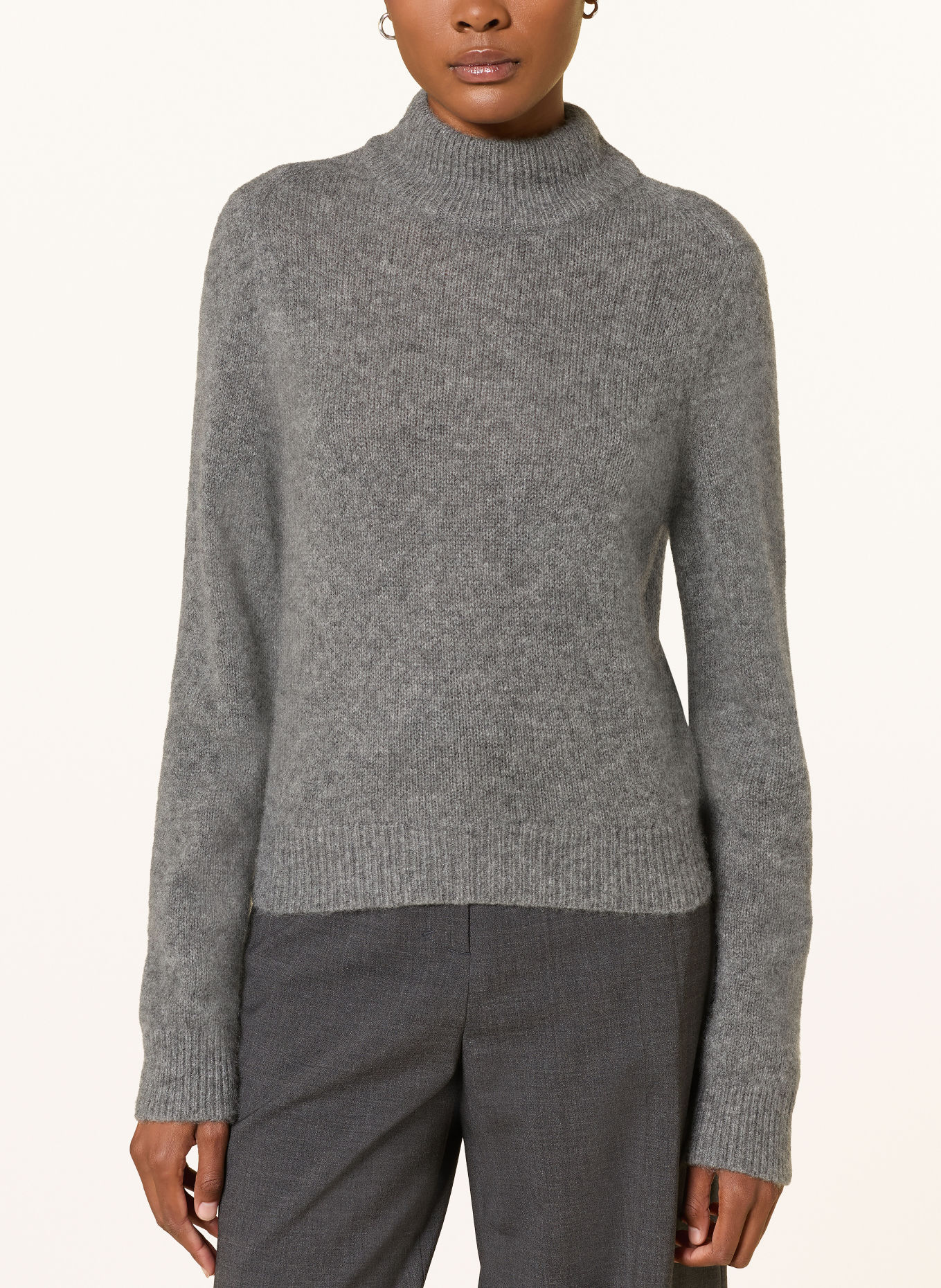 DOROTHEE SCHUMACHER Cashmere Sweater LUXURY LOVE: GRAY