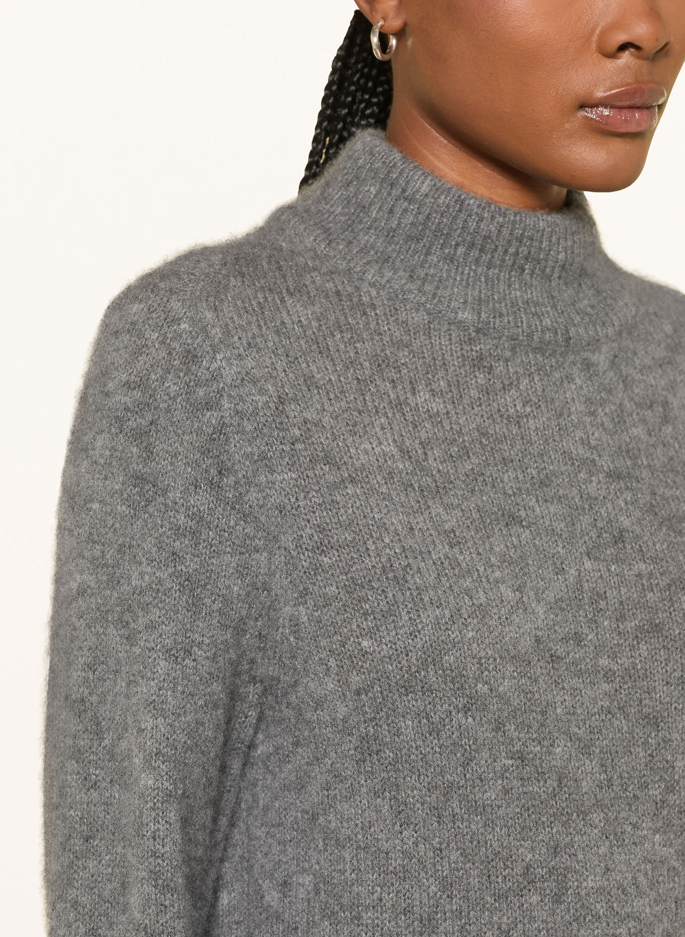 DOROTHEE SCHUMACHER Cashmere Sweater LUXURY LOVE: GRAY