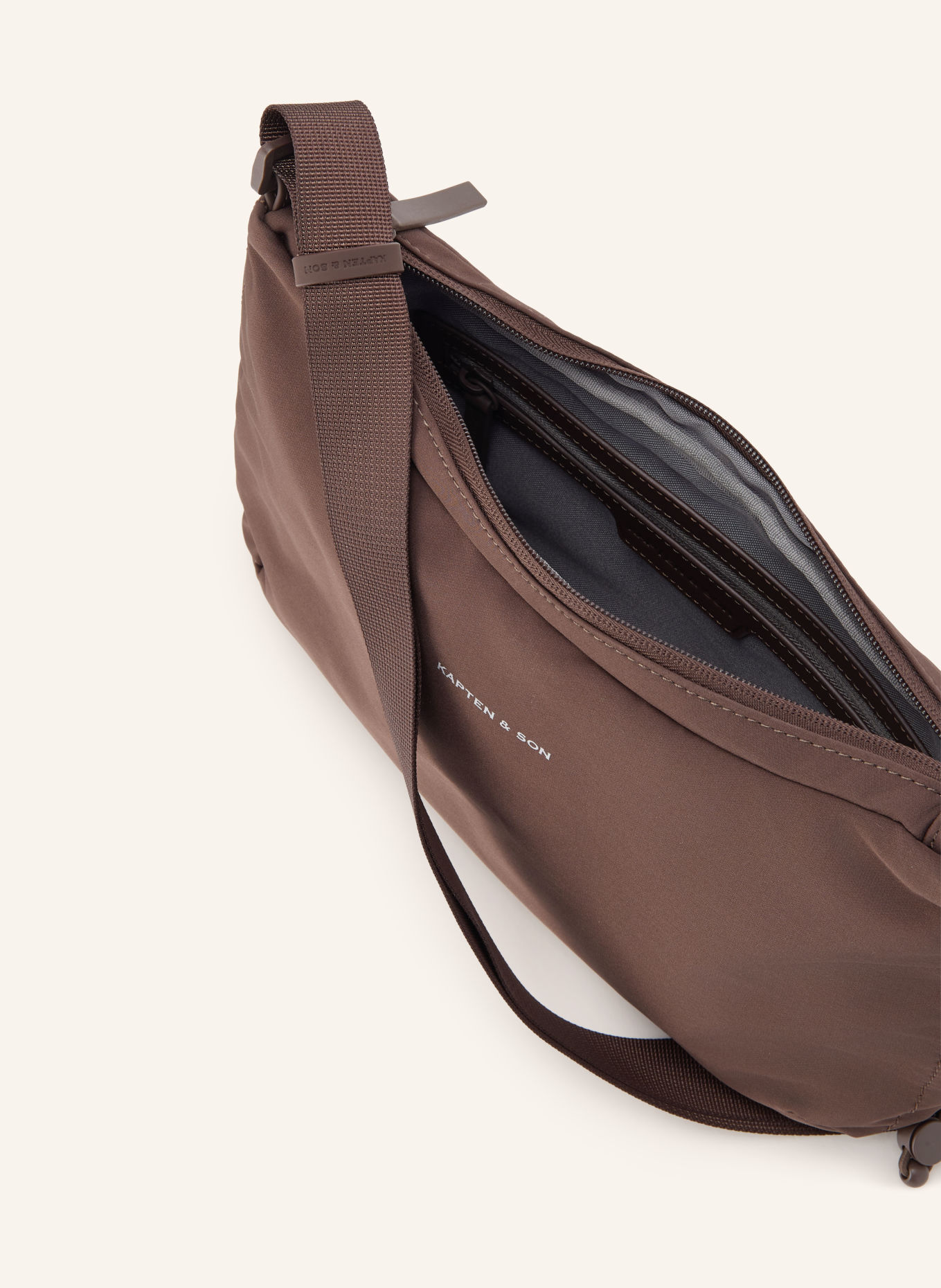 KAPTEN & SON Schultertasche SKARA: DUNKELBRAUN