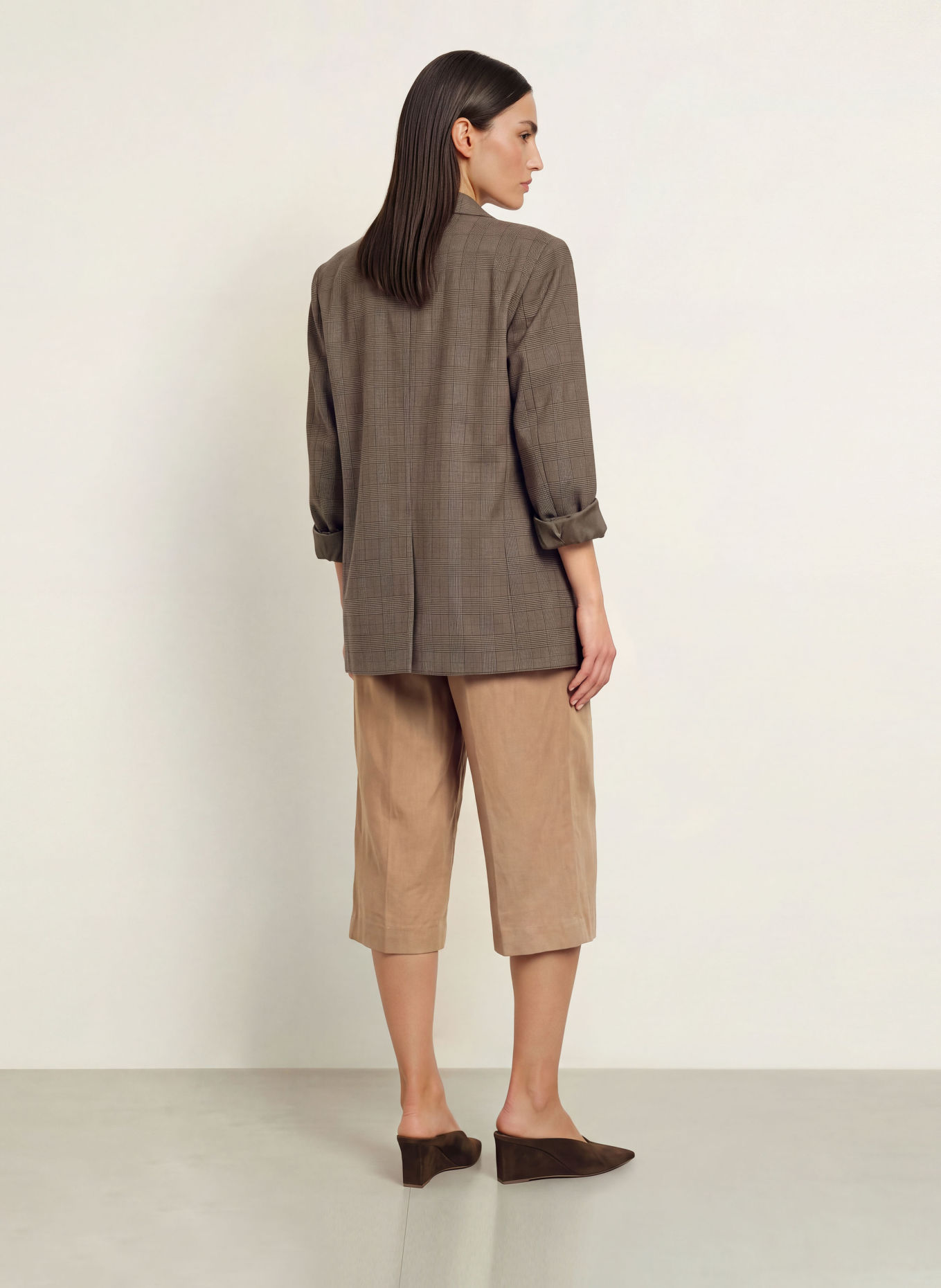 ROSSI DEVIN Linen Bermudas: LIGHT BROWN
