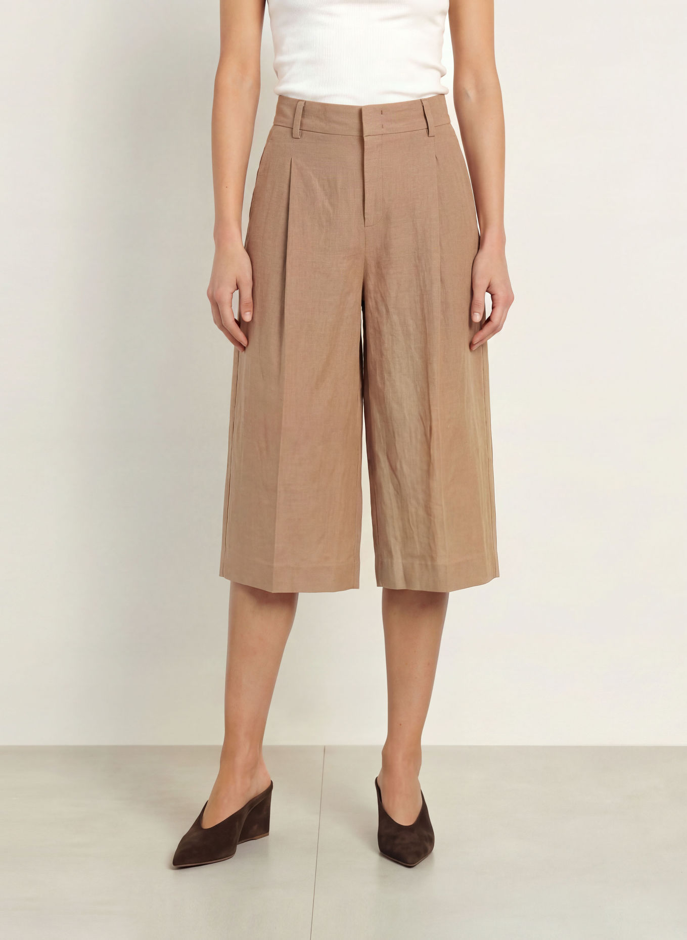 ROSSI DEVIN Linen Bermudas: LIGHT BROWN