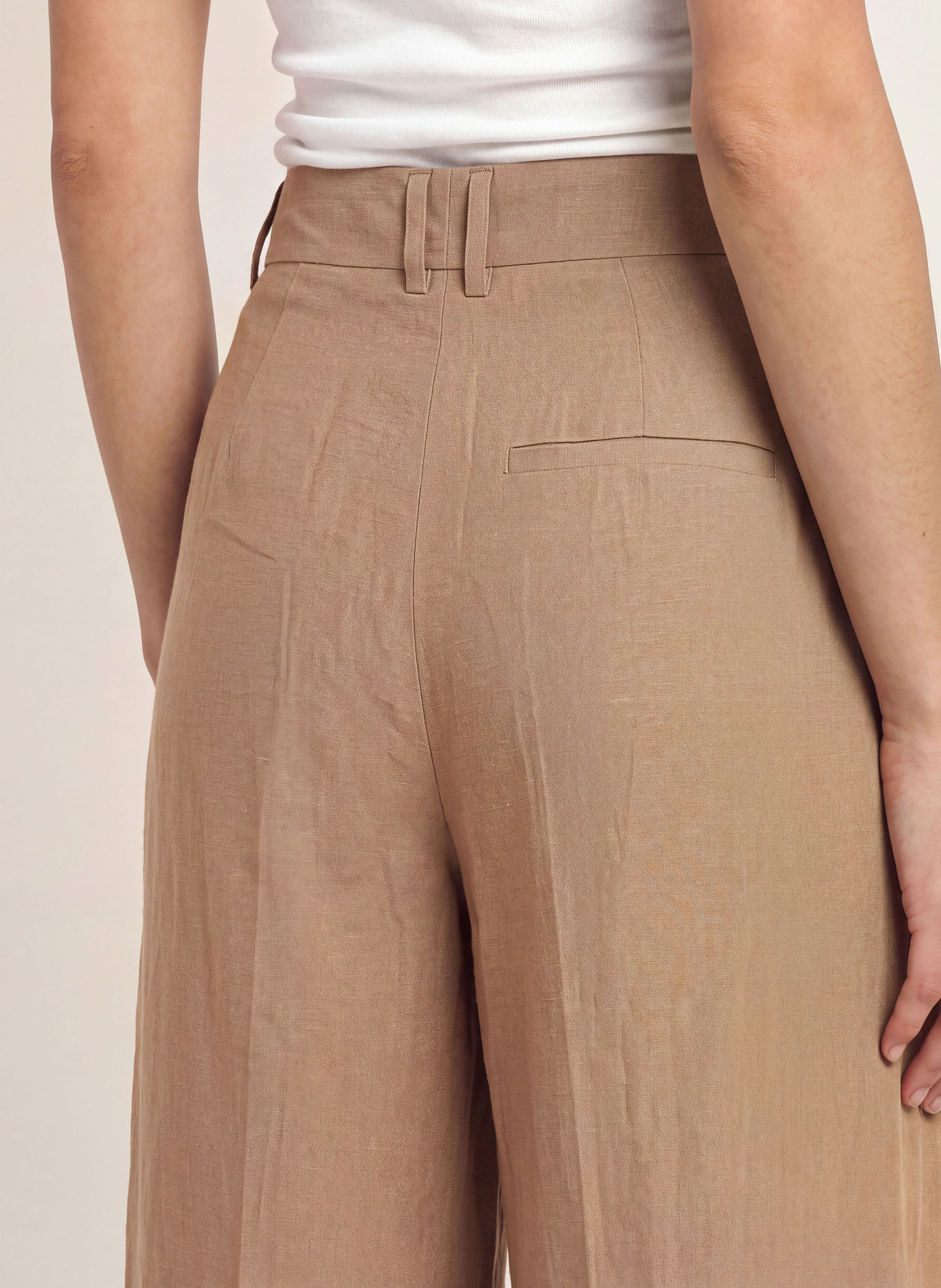 ROSSI DEVIN Linen Bermudas: LIGHT BROWN