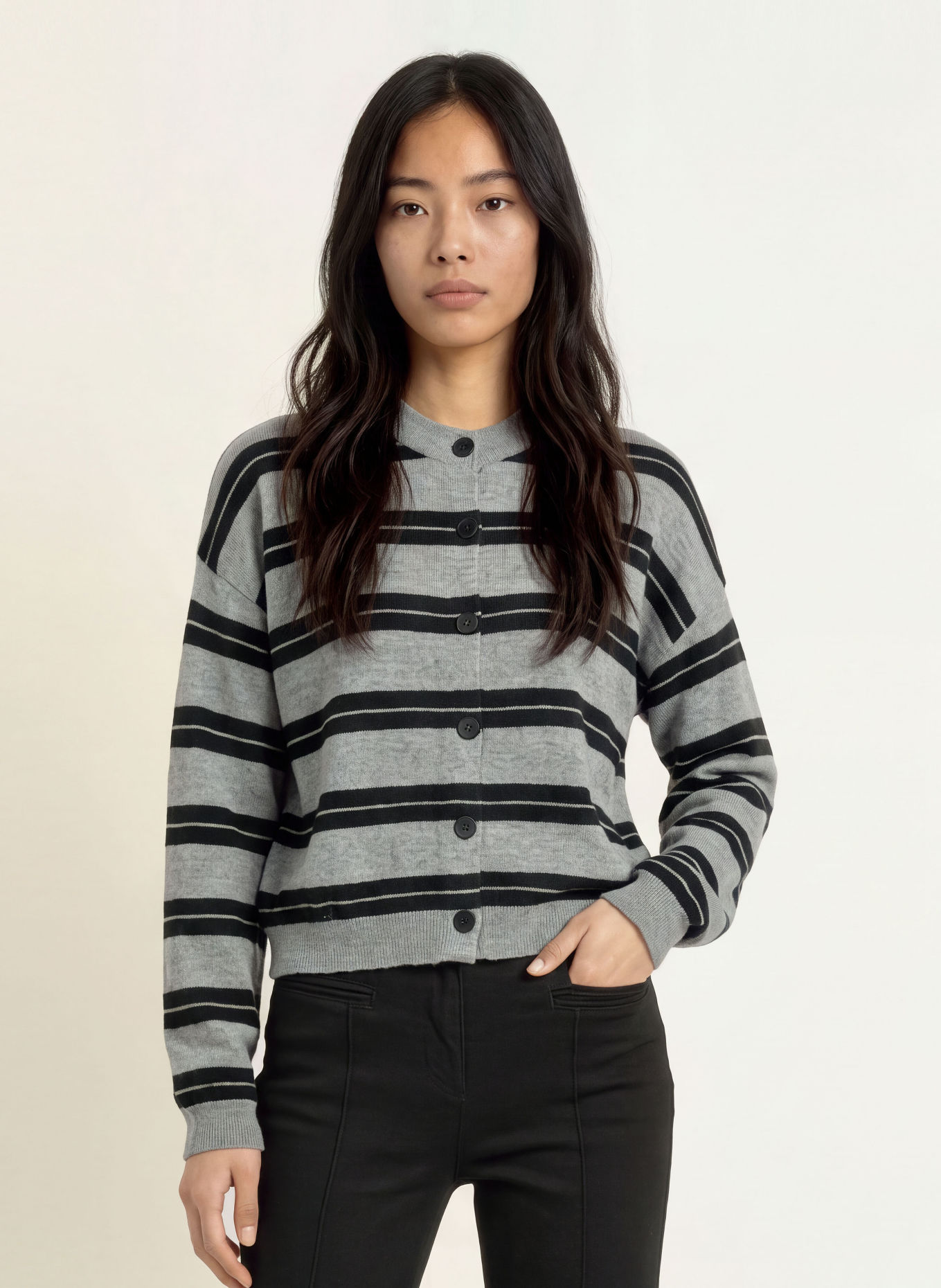 minimum ASSIANA Cardigan with Merino Wool: GRAY / BLACK