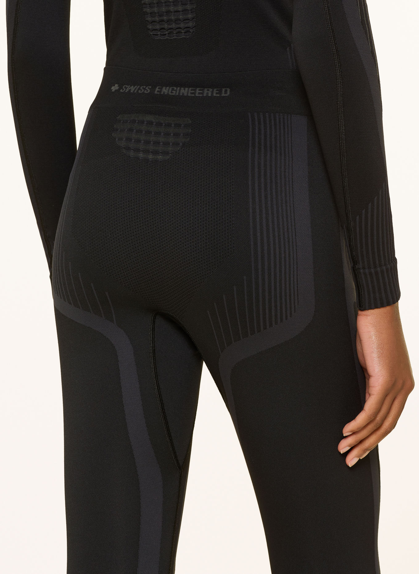 X-BIONIC INVENT functional underwear pants with shorter leg length: BLACK / DARK GRAY
