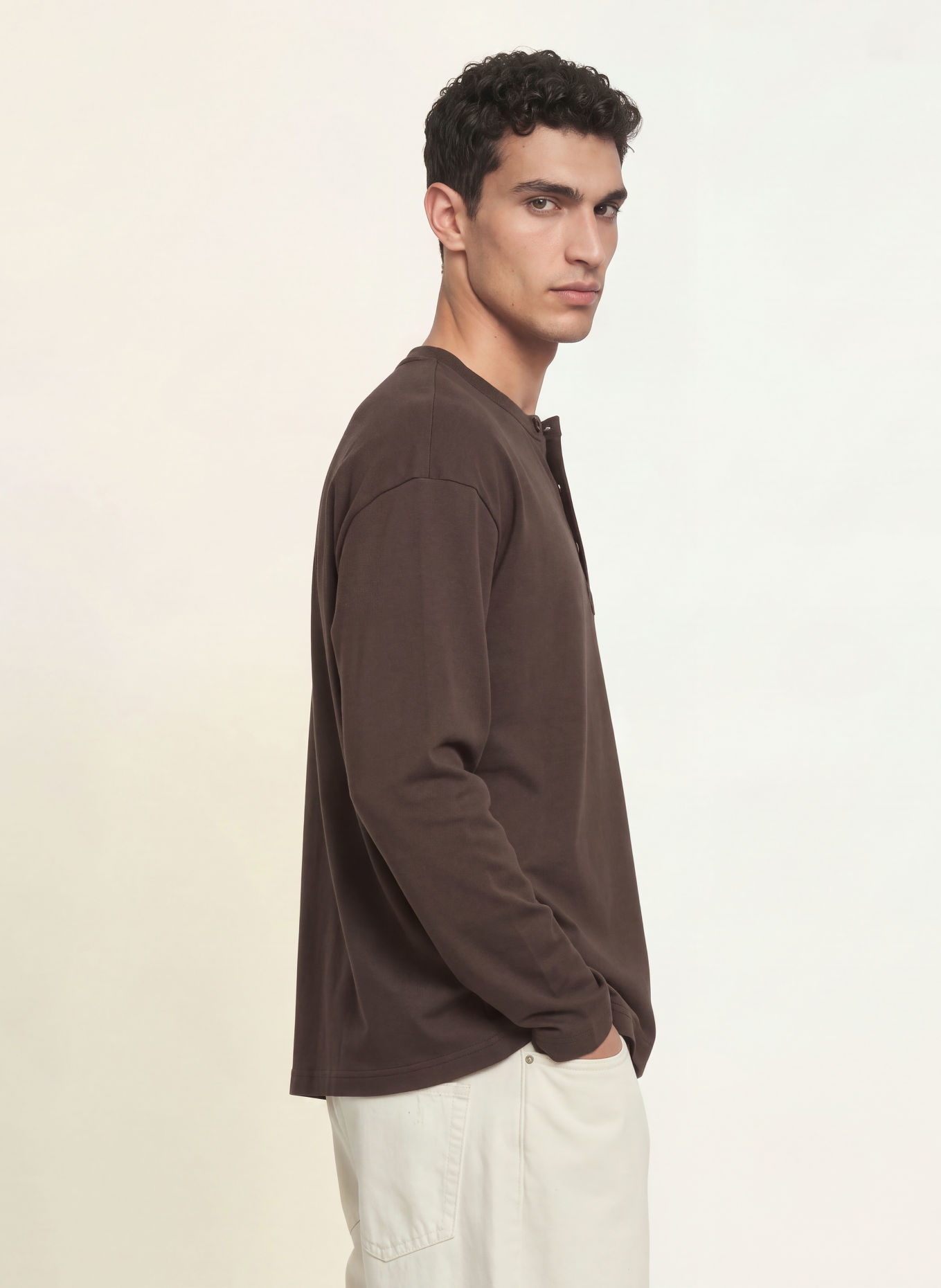 FRAME Henley shirt: DARK BROWN